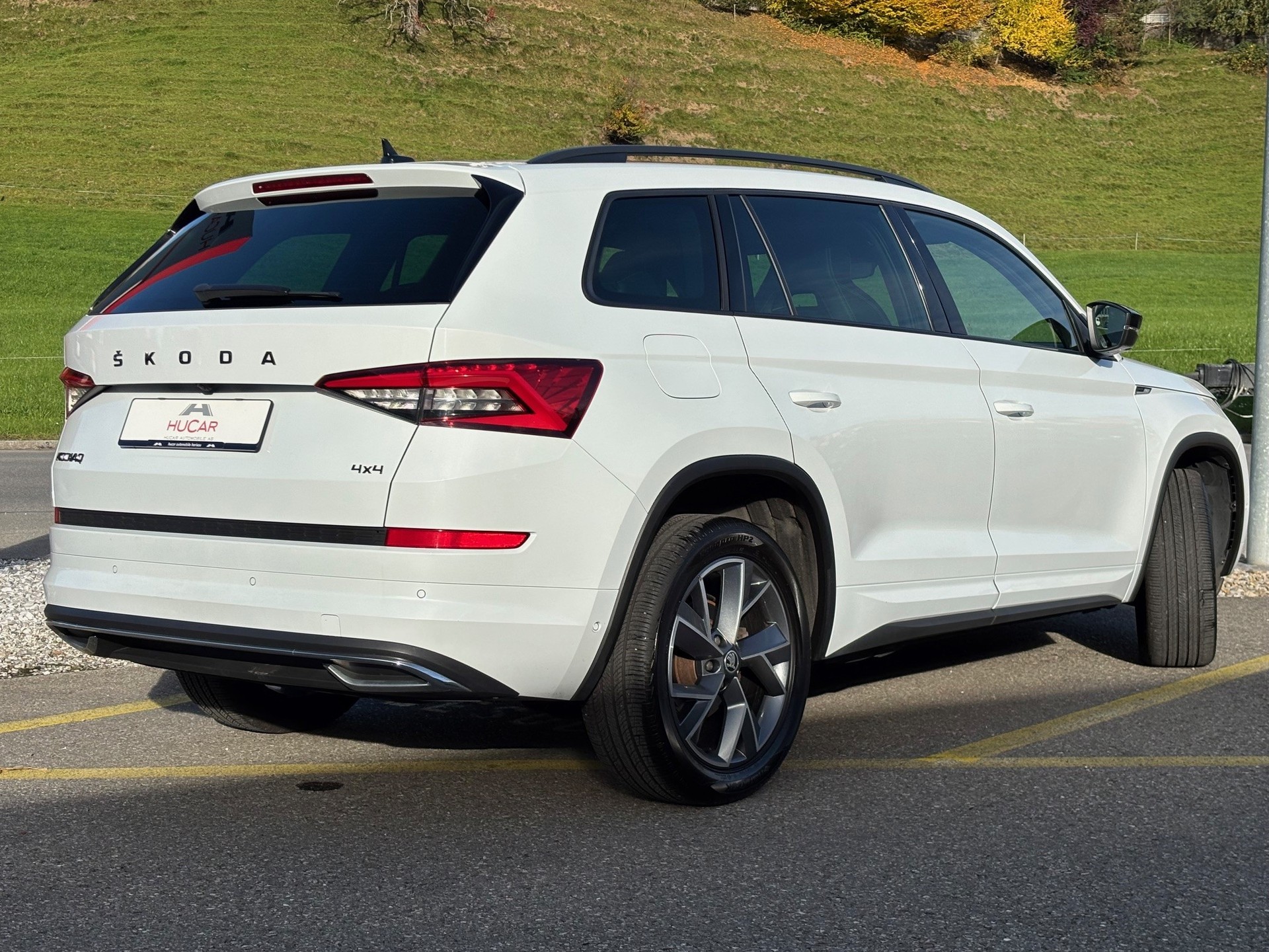 SKODA Kodiaq 2.0 TSI DSG 4x4 SportLine-image-2