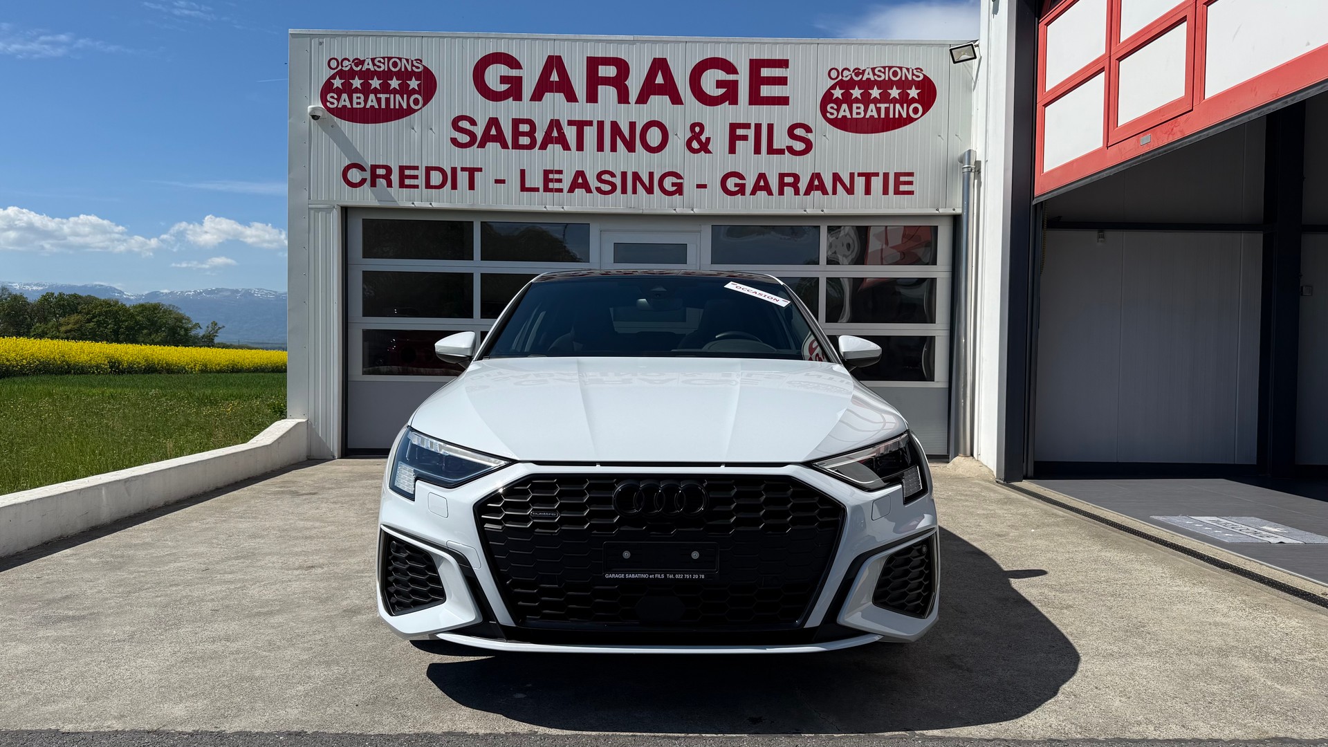 AUDI A3 Sportback 40 TFSI S line quattro S-tronic-image-1