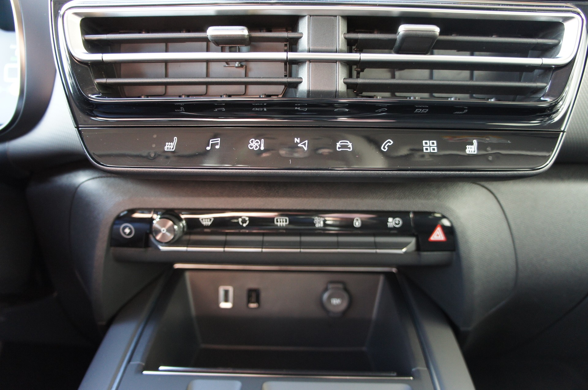 CITROEN C5 Aircross 1.6 PHEV Max-image-18