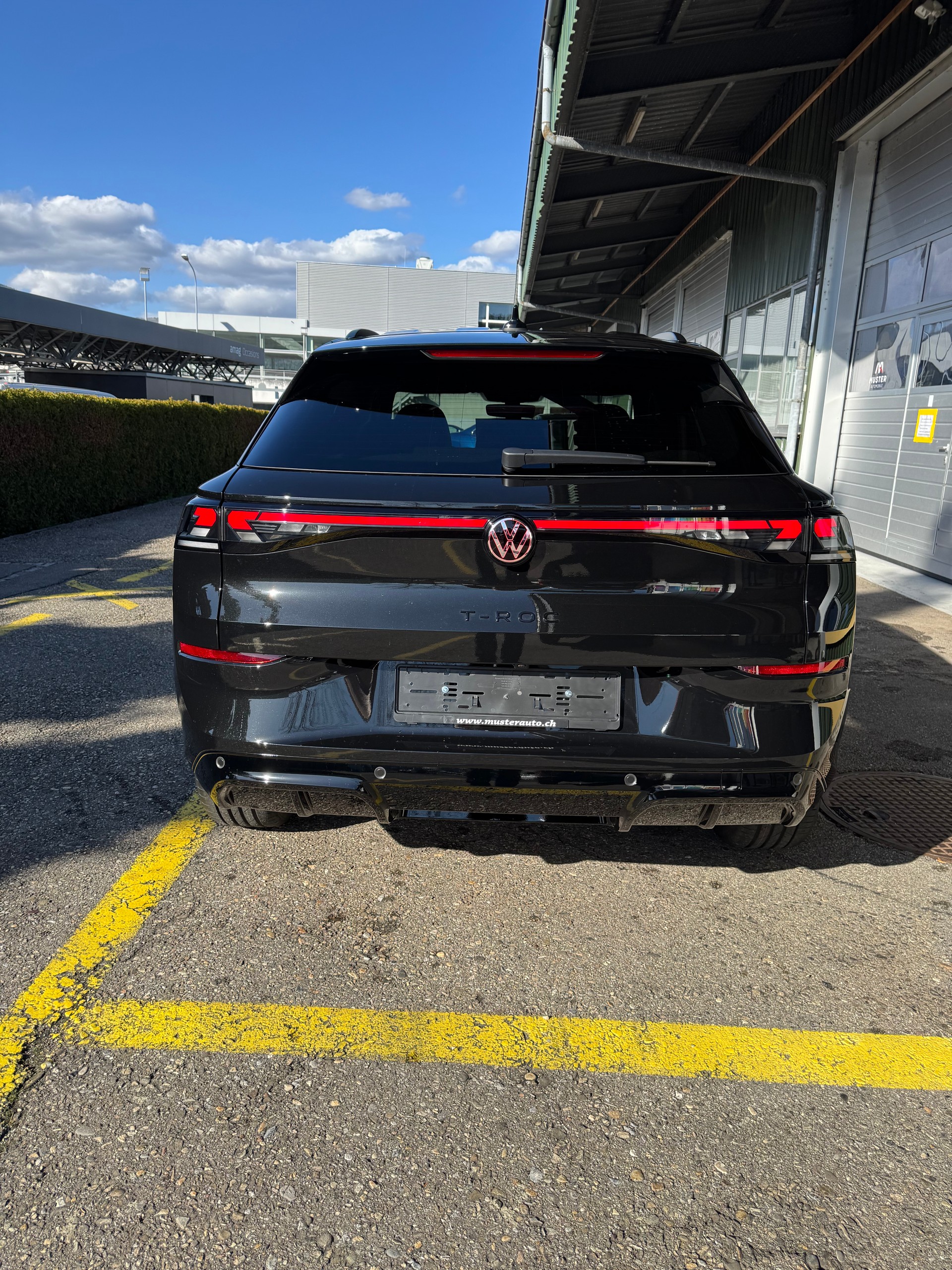 VW NEW T-Roc 1.5 eTSI mHEV R-Line Aussen und Innen DSG 150 PS mit 21 % Rabatt !-image-15