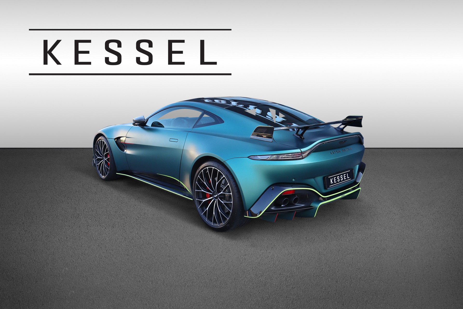 ASTON MARTIN V8 Vantage F1 Edition-image-4