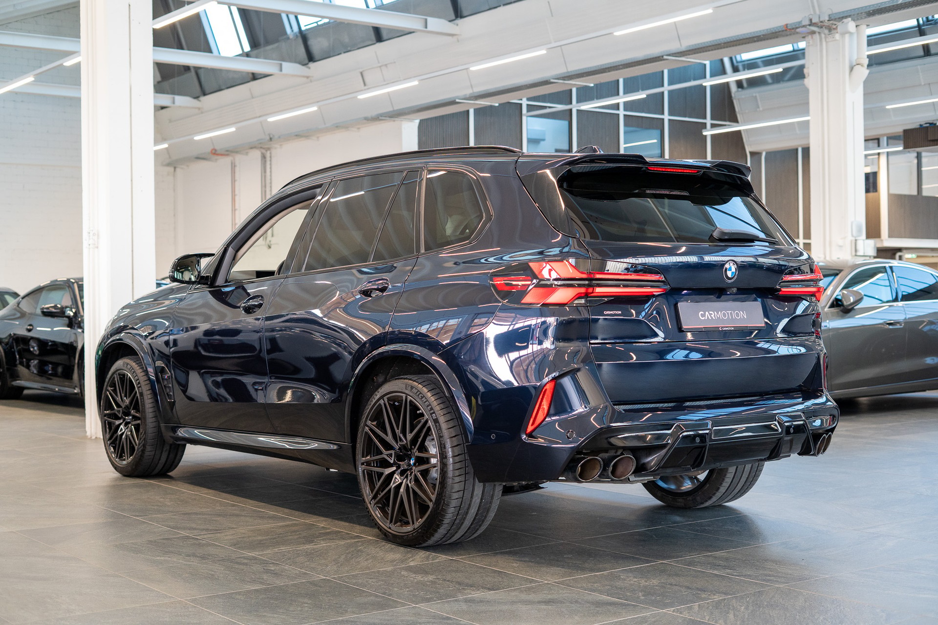 BMW X5 M Competition / Pano Sky Lounge / Bowers&Wilkins / Massage-Sitz / 360°Kamera-image-7