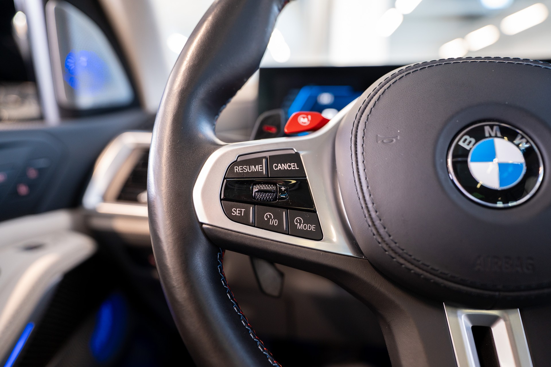BMW X5 M Competition / Pano Sky Lounge / Bowers&Wilkins / Massage-Sitz / 360°Kamera-image-24
