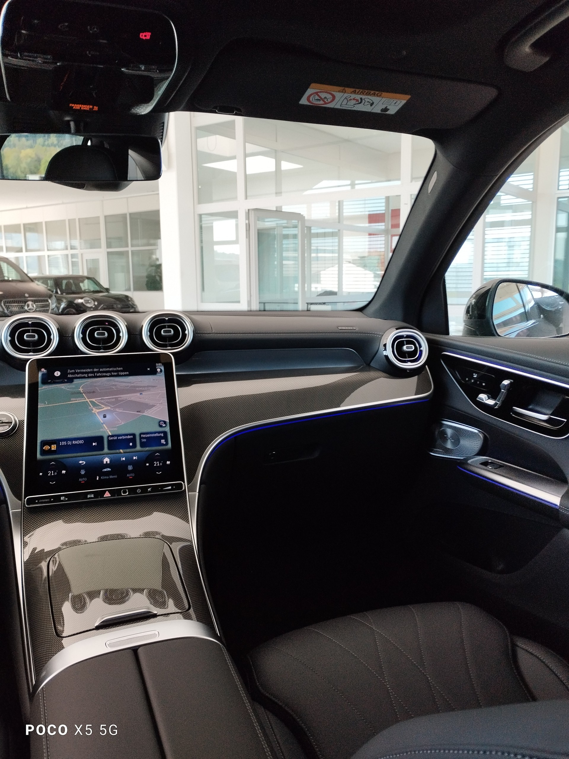 MERCEDES-BENZ GLC 300 4Matic-image-11