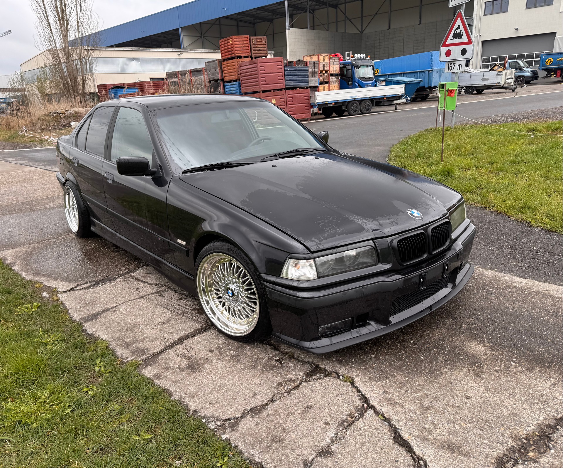 BMW 320i
