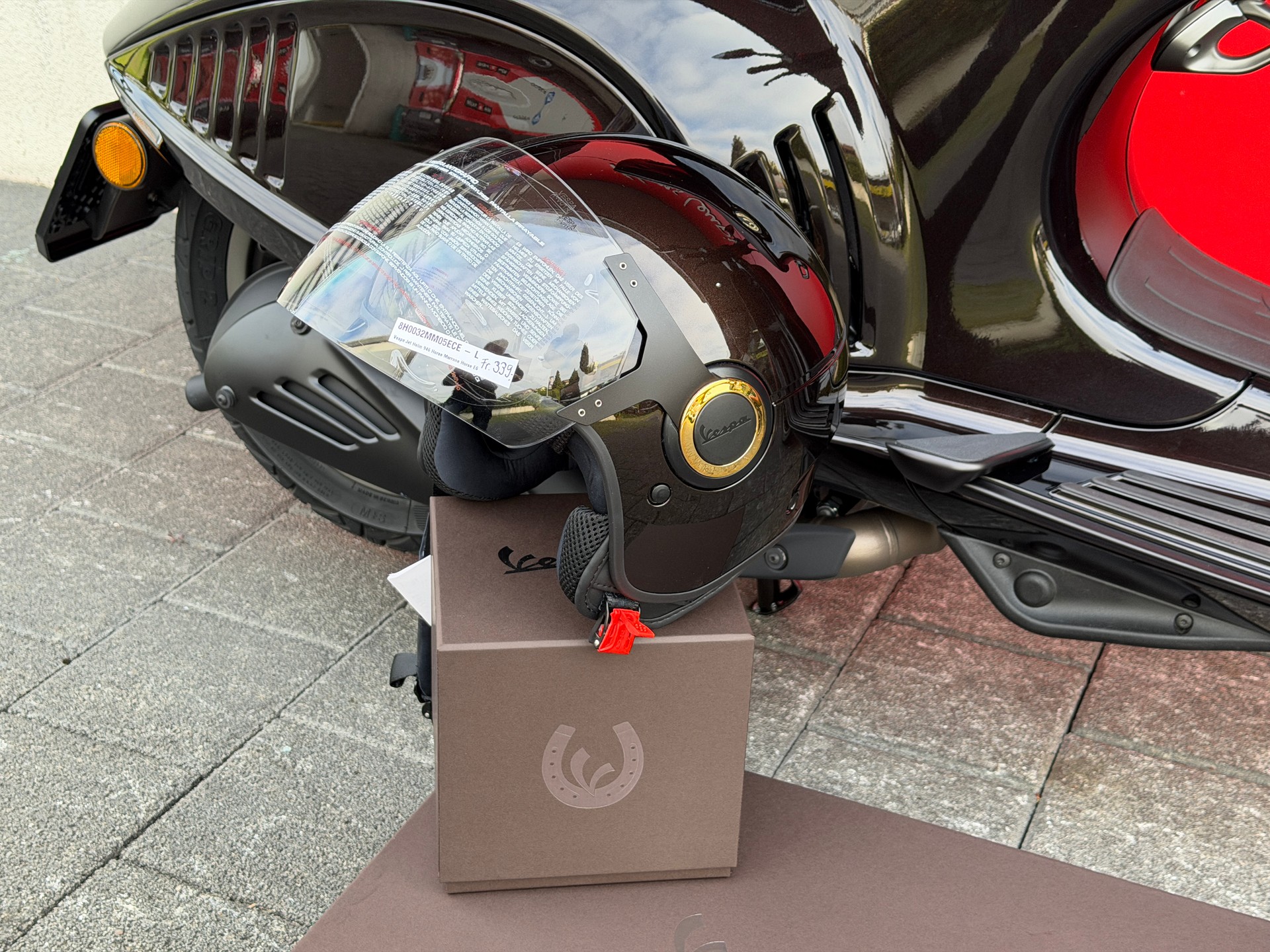 PIAGGIO Vespa 946 125 Horse-image-10