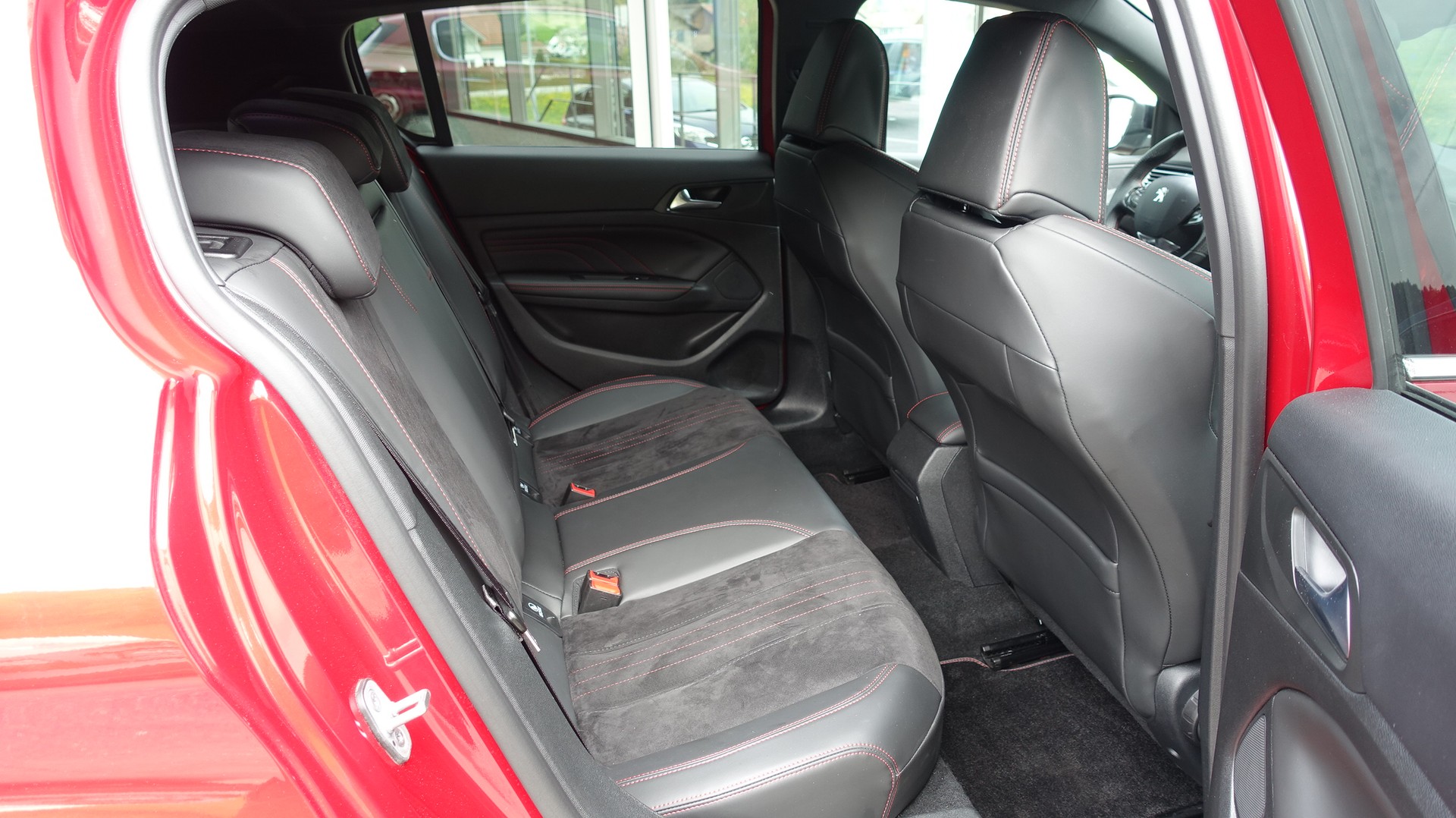 PEUGEOT 308 1.6 GTi-image-13