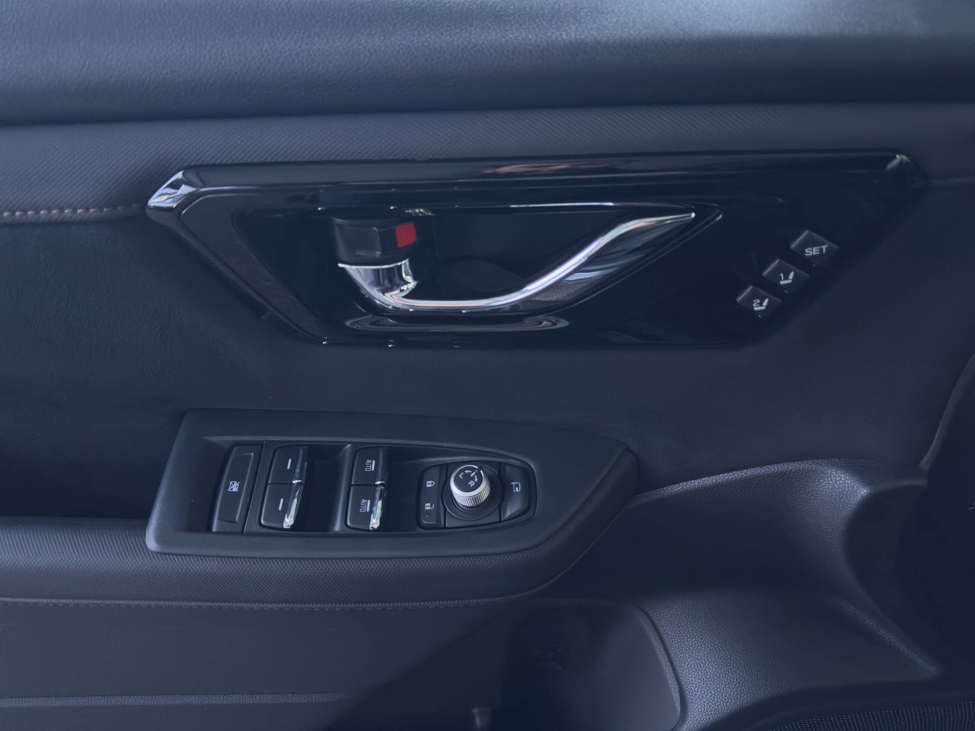 SUBARU Forester Station 2.0i e-Boxer Luxury-image-11