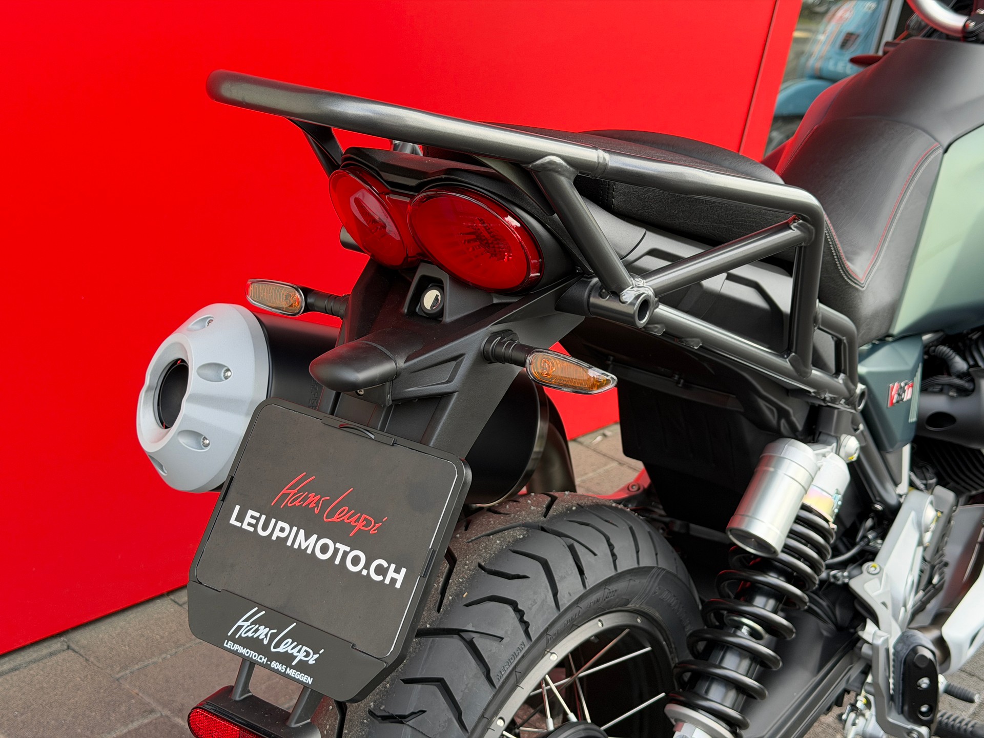 MOTO GUZZI V85 TT (35kW)-image-9