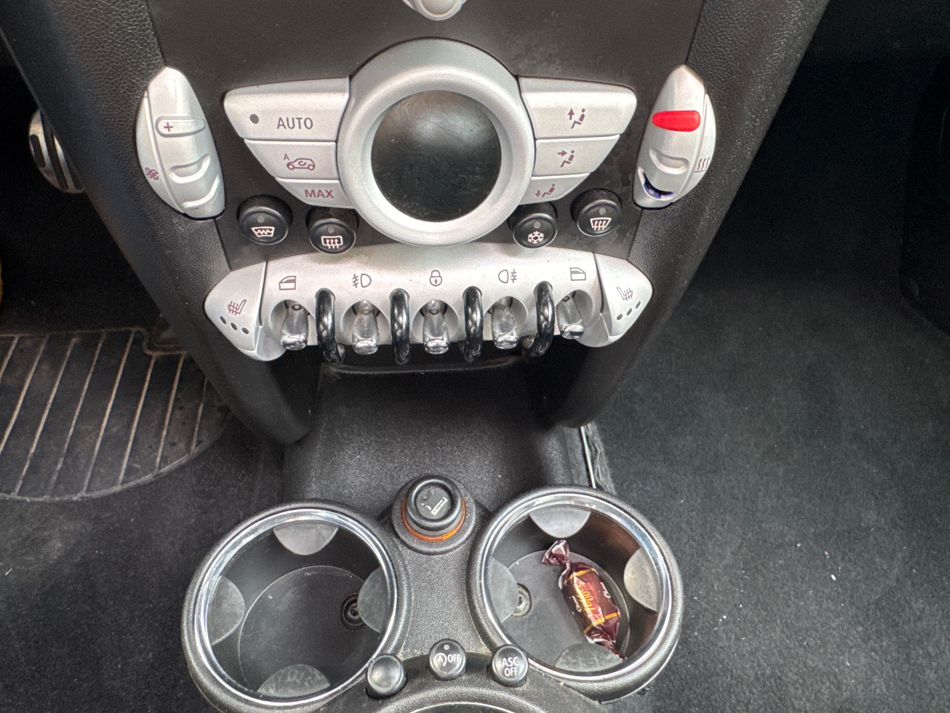 MINI Cooper S-image-15