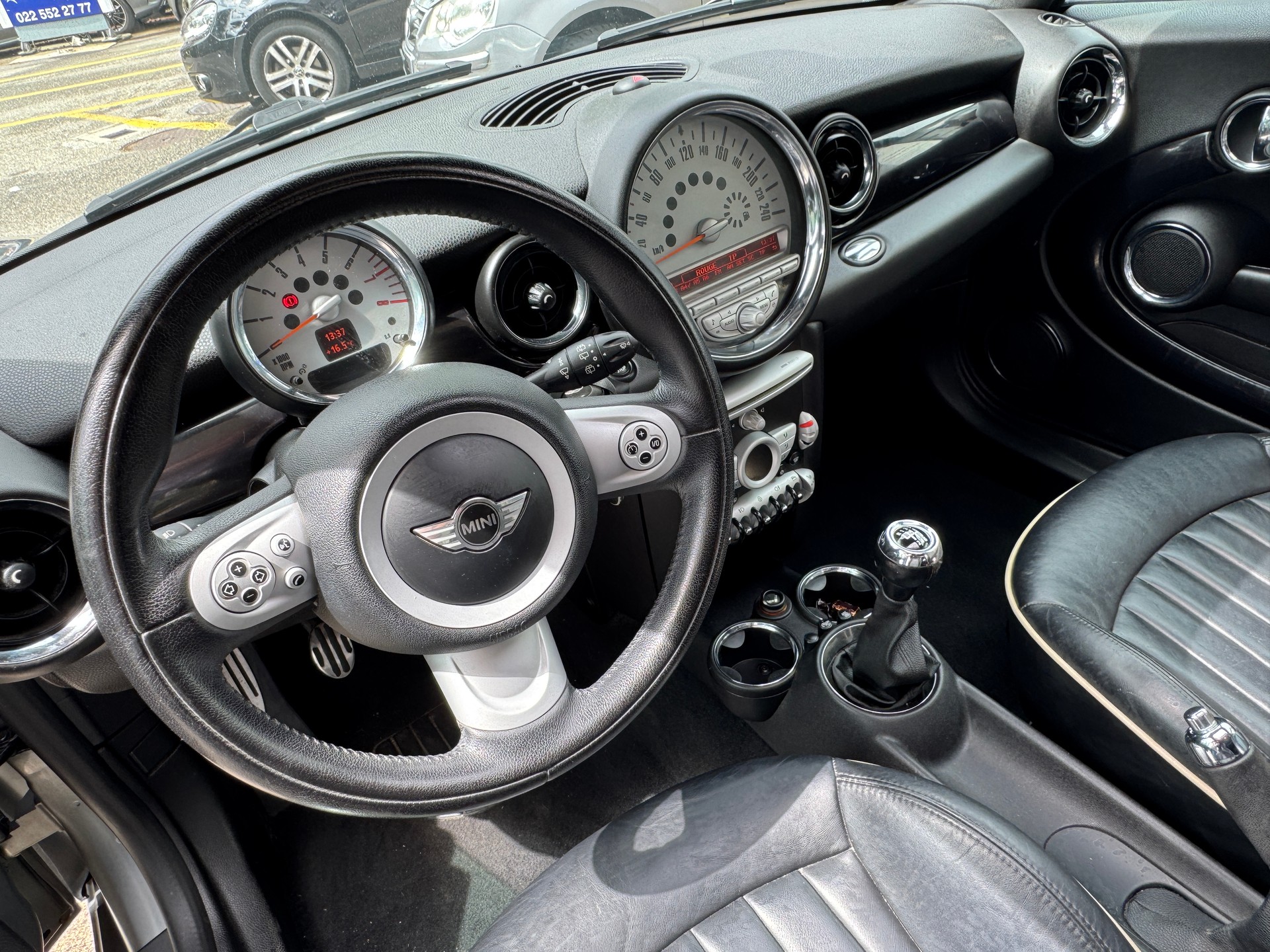 MINI Cooper S-image-12