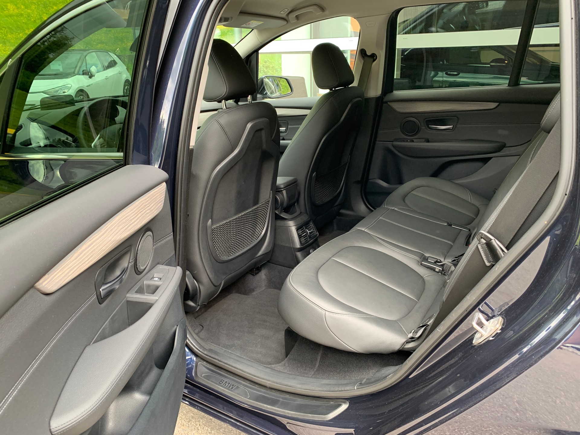 BMW 220d xDrive Gran Tourer Luxury Line Steptronic-image-15