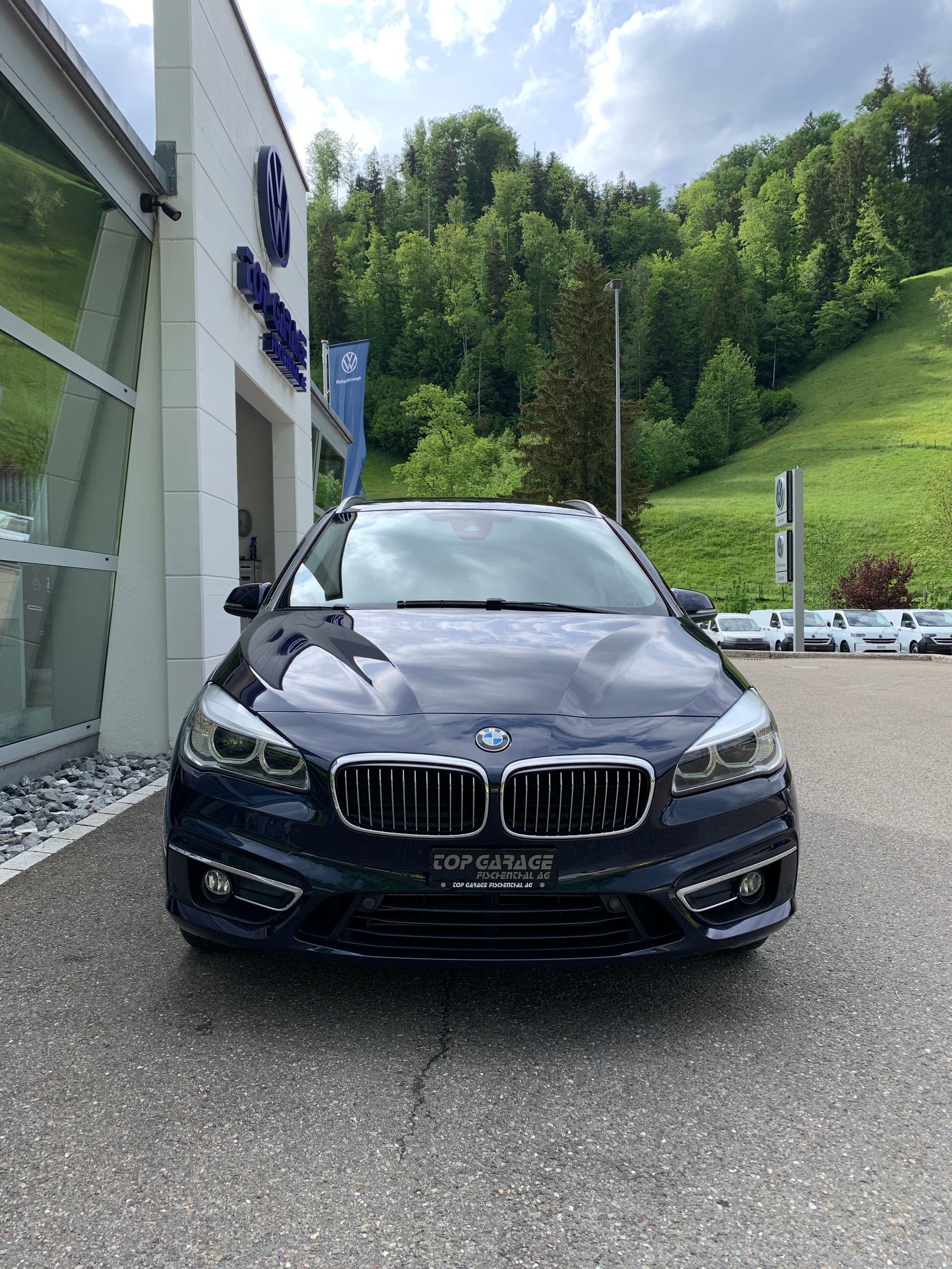 BMW 220d xDrive Gran Tourer Luxury Line Steptronic-showroom-element-1