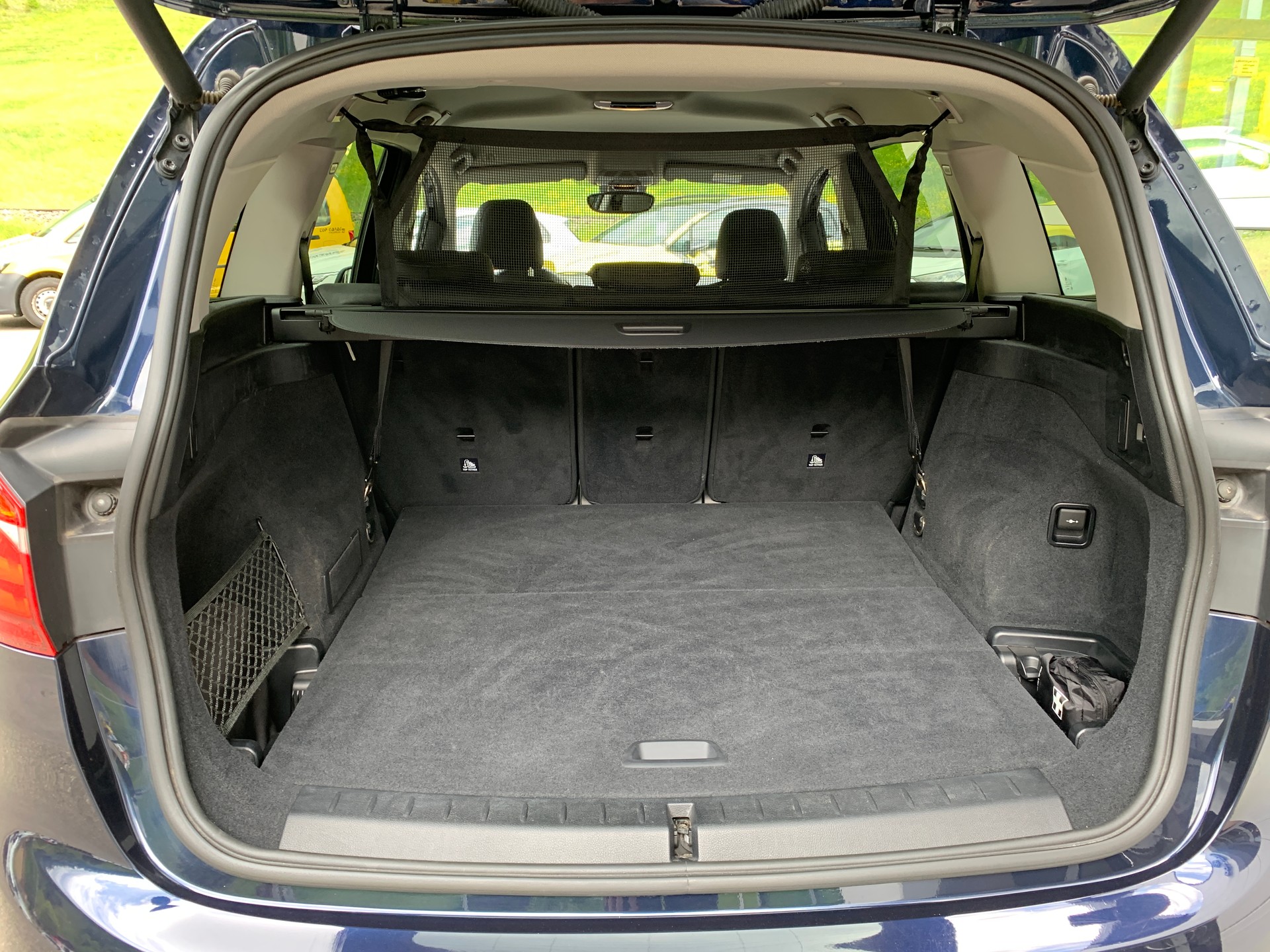 BMW 220d xDrive Gran Tourer Luxury Line Steptronic-image-17