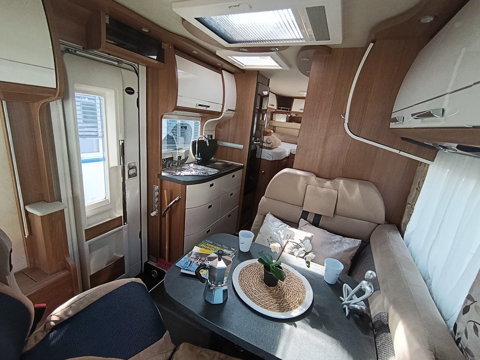 CARTHAGO 141 LE *** Die Super-Leichtgewicht“-Klasse Weltmeister und ***das Kürze Wunder mit 6.65m***-image-13
