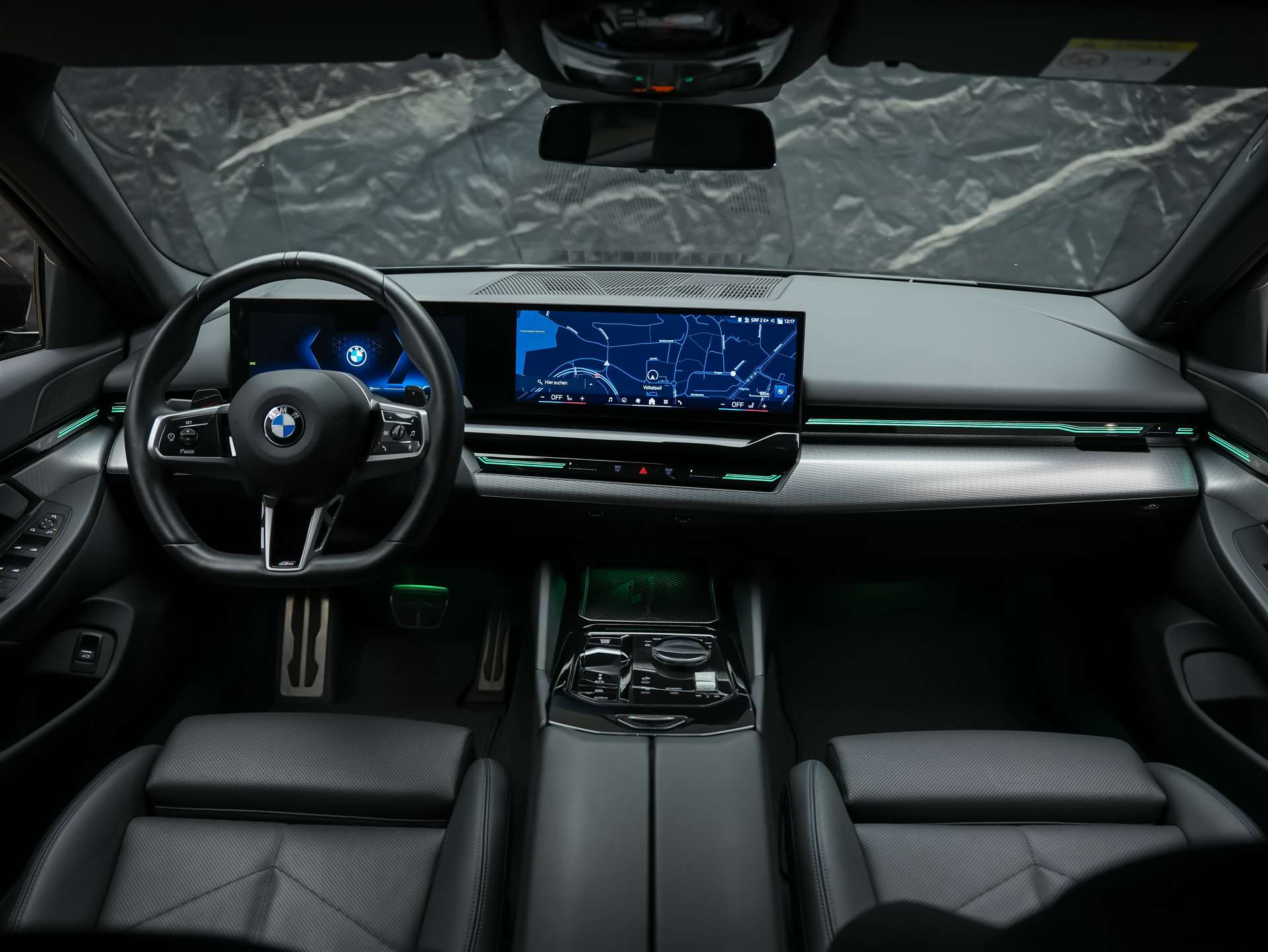 BMW 520d M Sport Steptronic *Werksgarantie*21" Felgen*Driving Assistent Plus*-image-17