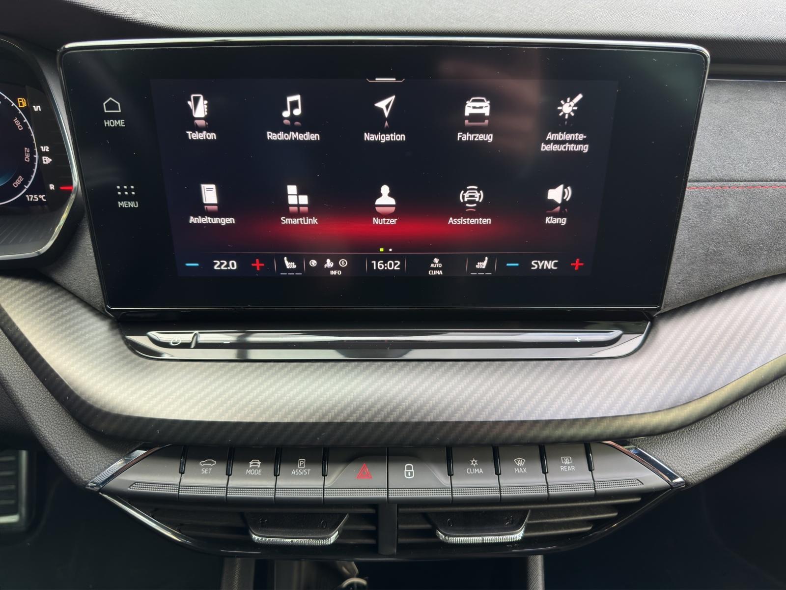 SKODA Octavia Combi 2.0 TSI RS DSG-image-8