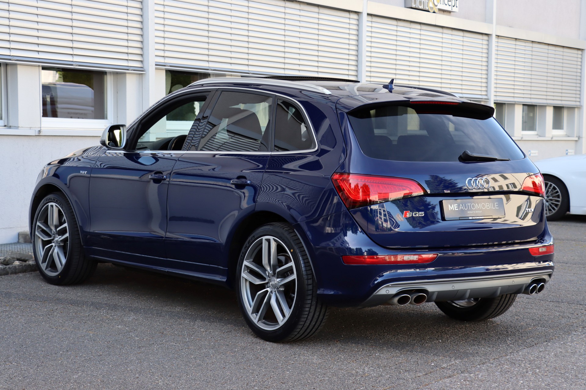AUDI SQ5 3.0 TDI quattro tiptronic-image-4