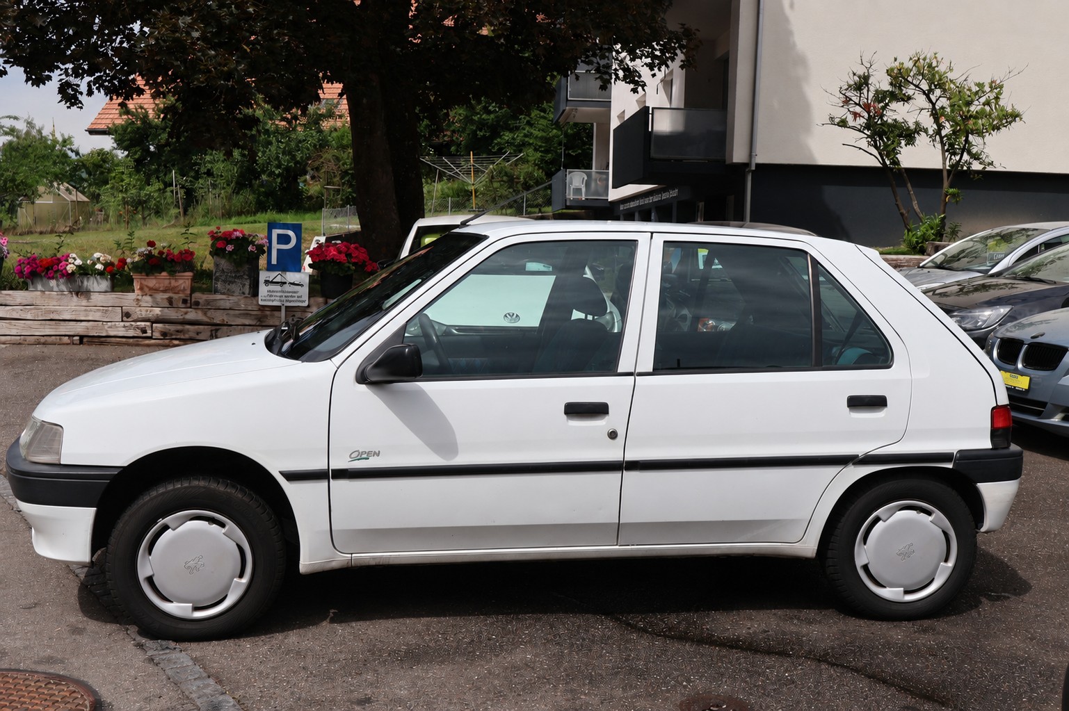 PEUGEOT 106 1.6 Automatic-image-3
