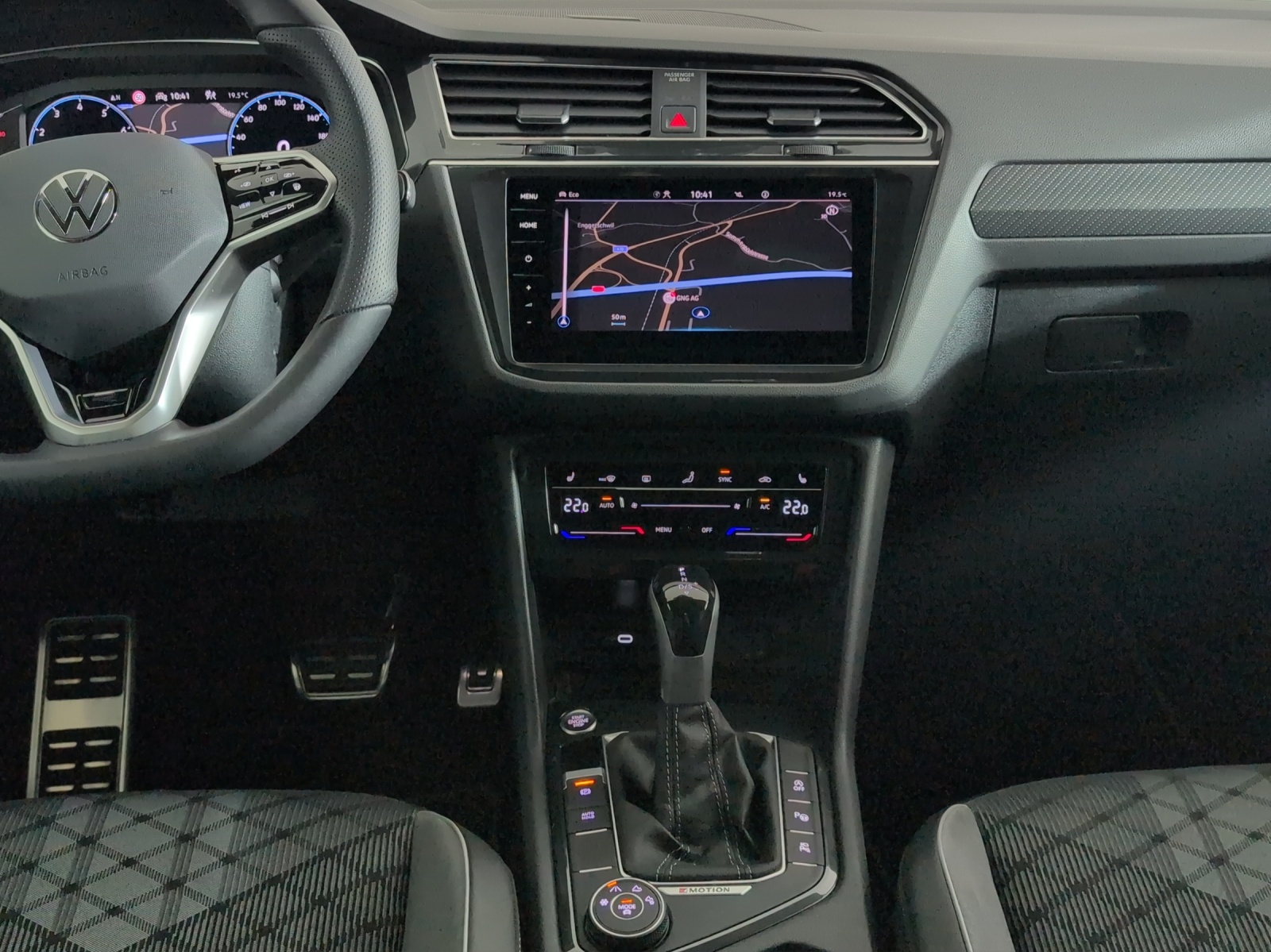 VW Tiguan 2.0TSI R-Line 4Motion DSG-image-10