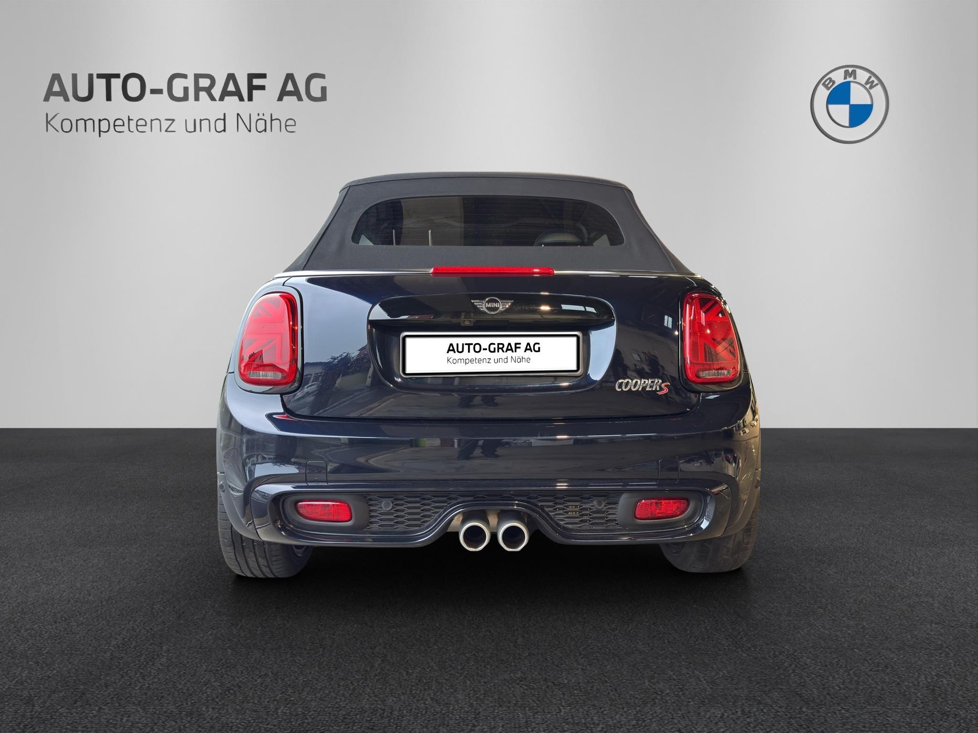 MINI Cooper S Cabrio "Handschalter"-showroom-element-3