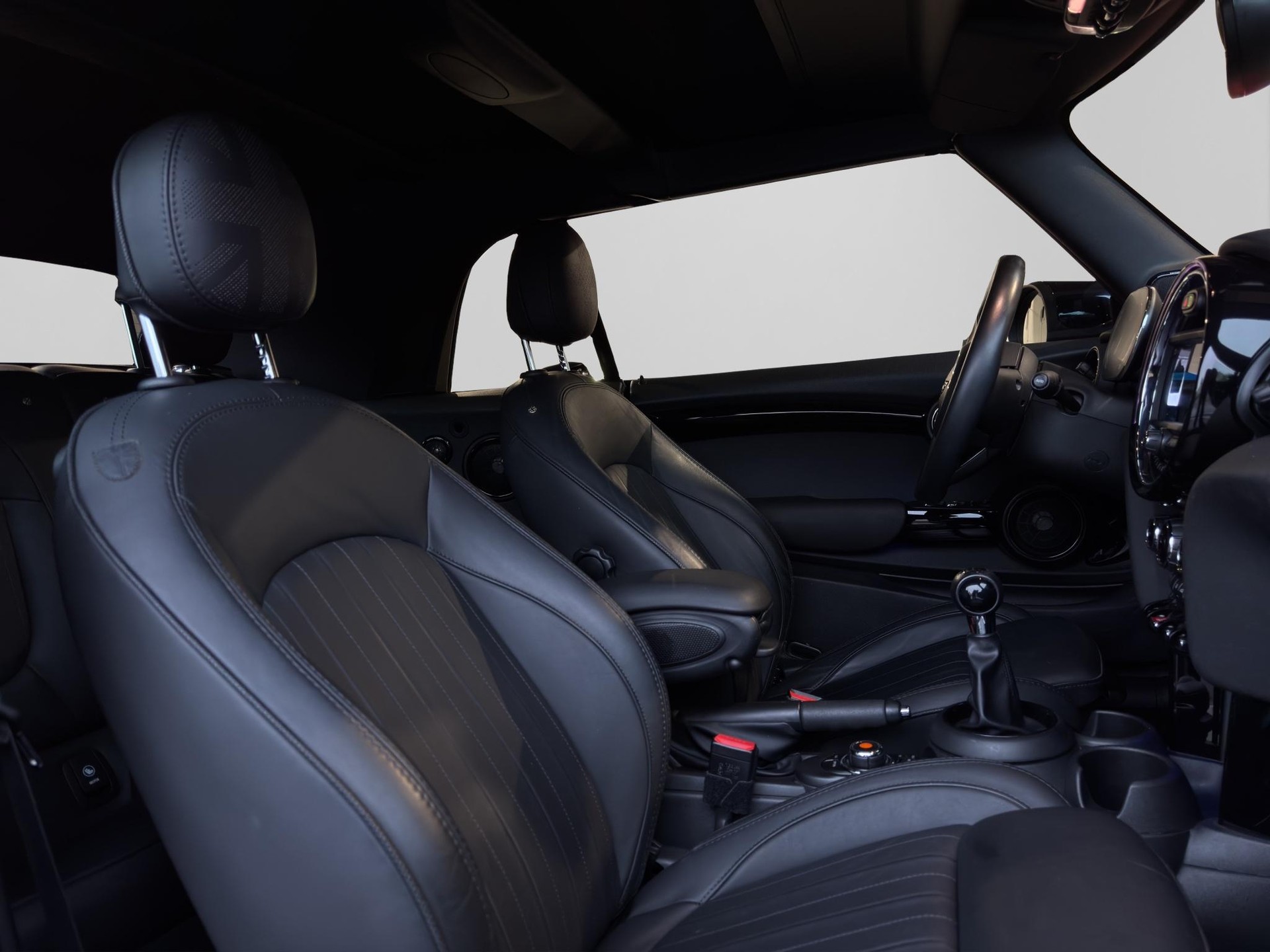 MINI Cooper S Cabrio "Handschalter"-image-17