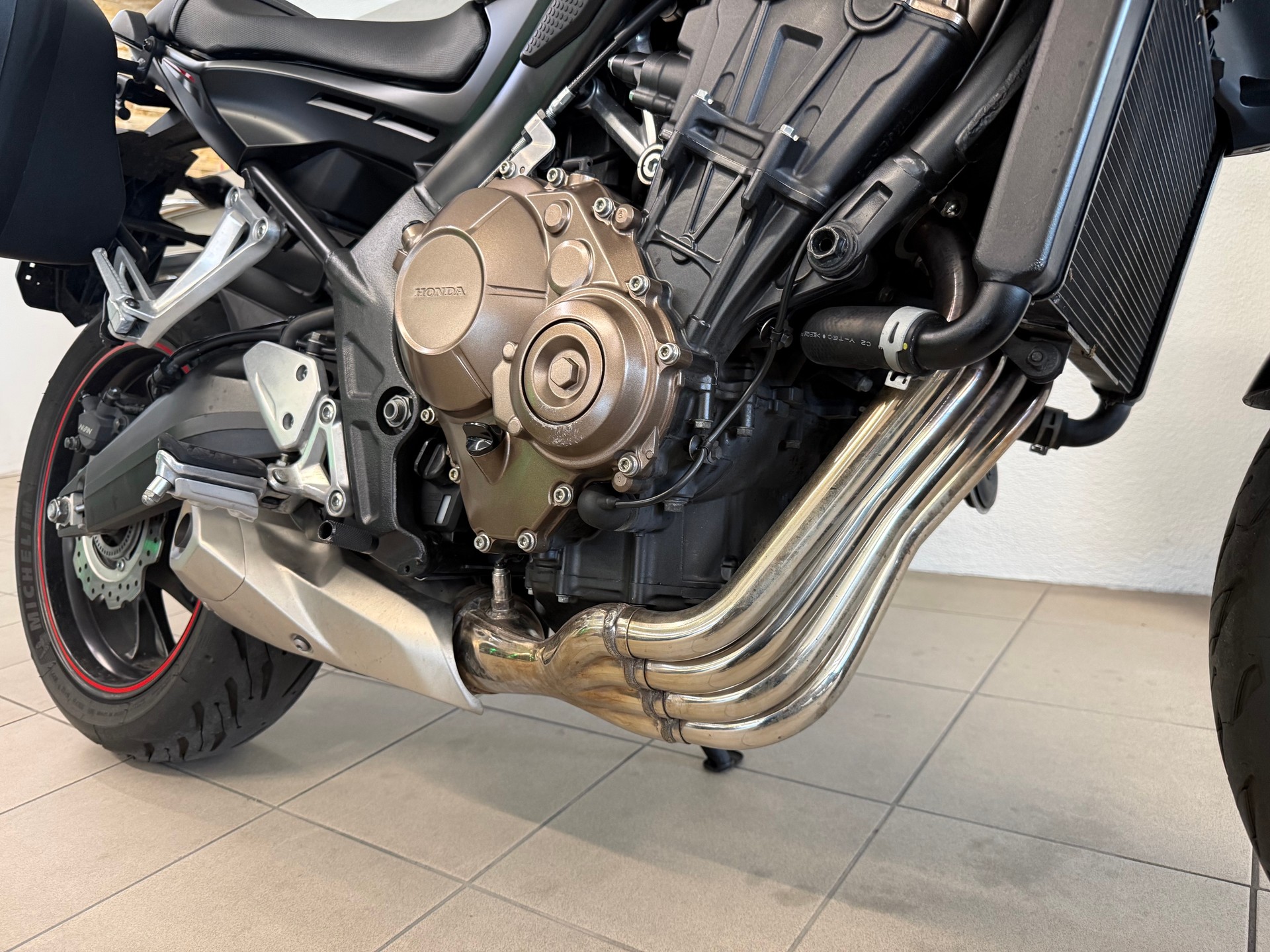 HONDA CB 650 F ABS-image-3
