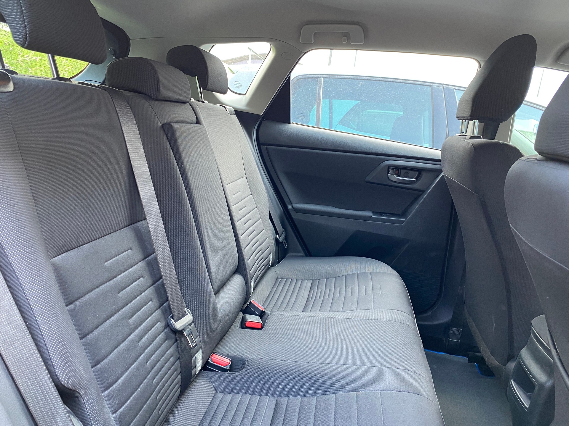 TOYOTA Auris 1.8 HSD Trend-image-5