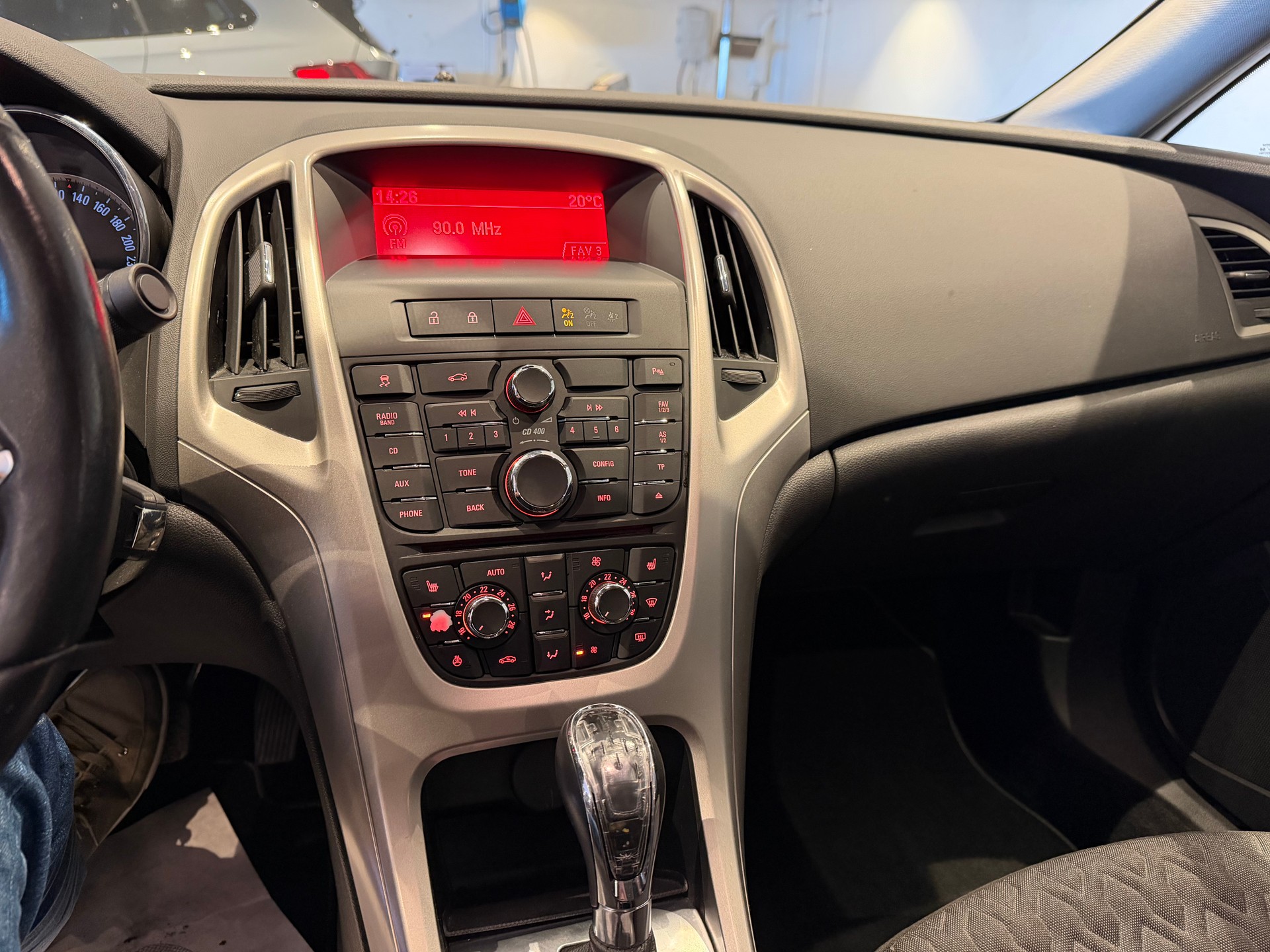 OPEL Astra 1.4 T 140 eTEC Cosmo-image-11
