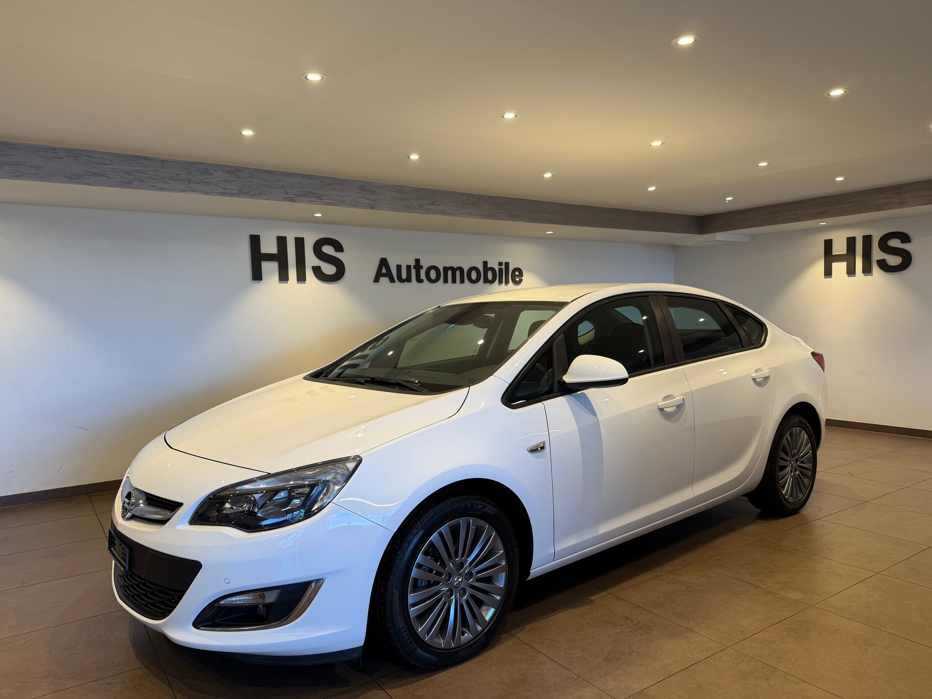 OPEL Astra 1.4 T 140 eTEC Cosmo-showroom-element-1