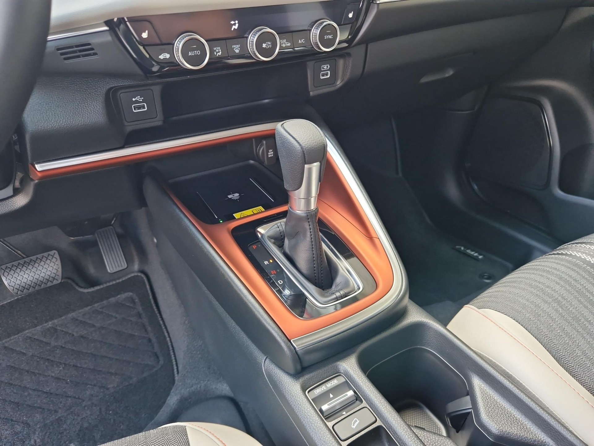 HONDA HR-V 1.5 i-MMD Advance Style-image-13