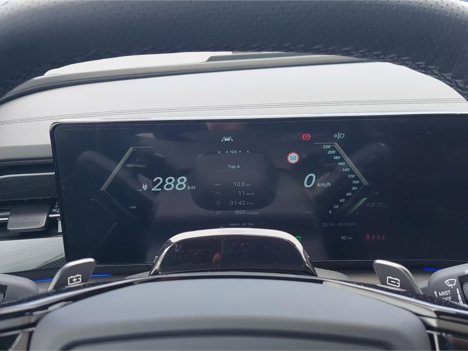 KGM-SsangYong Musso 80,6 kWh Blackline 4WD-image-8