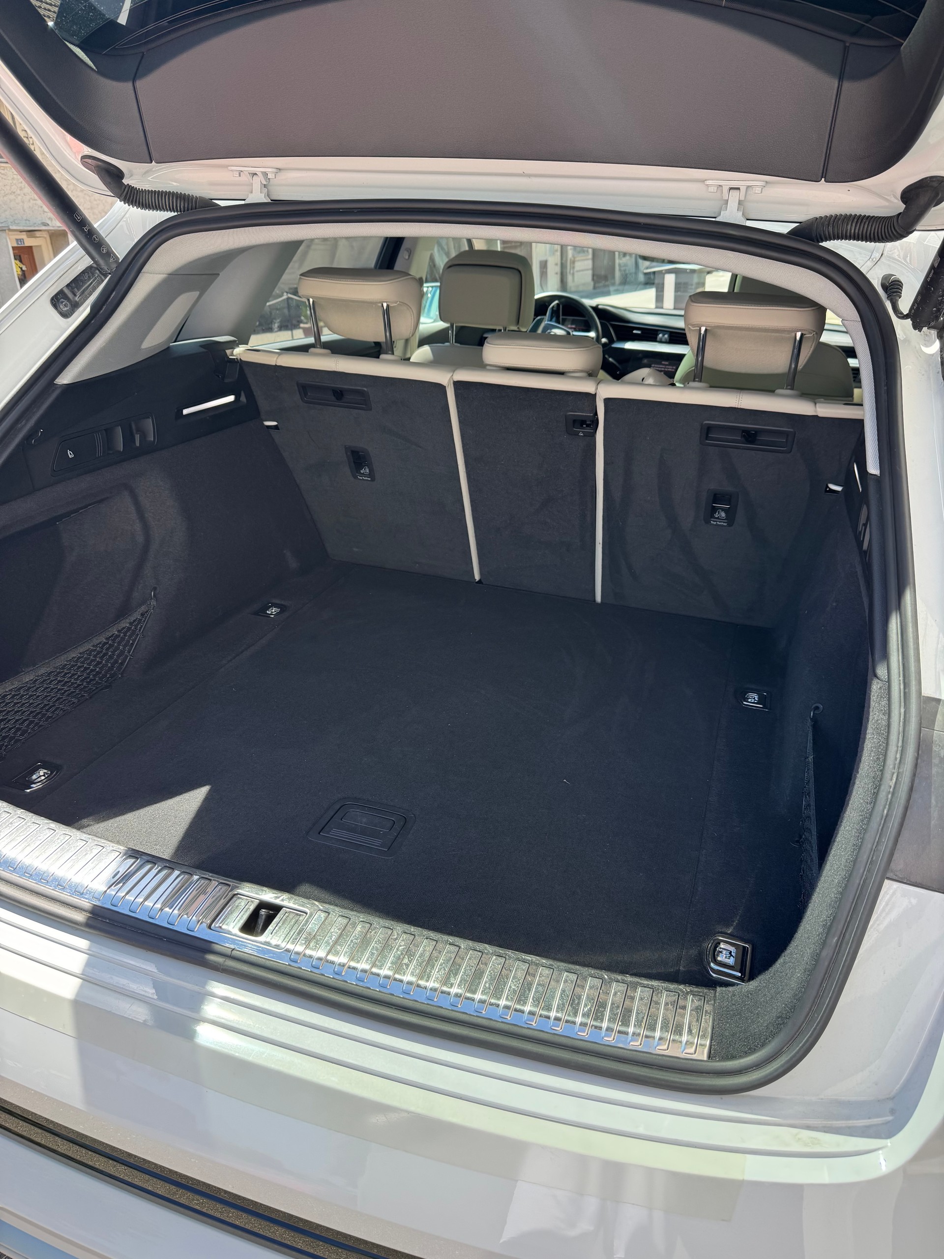 AUDI 55 S Line quattro-image-6