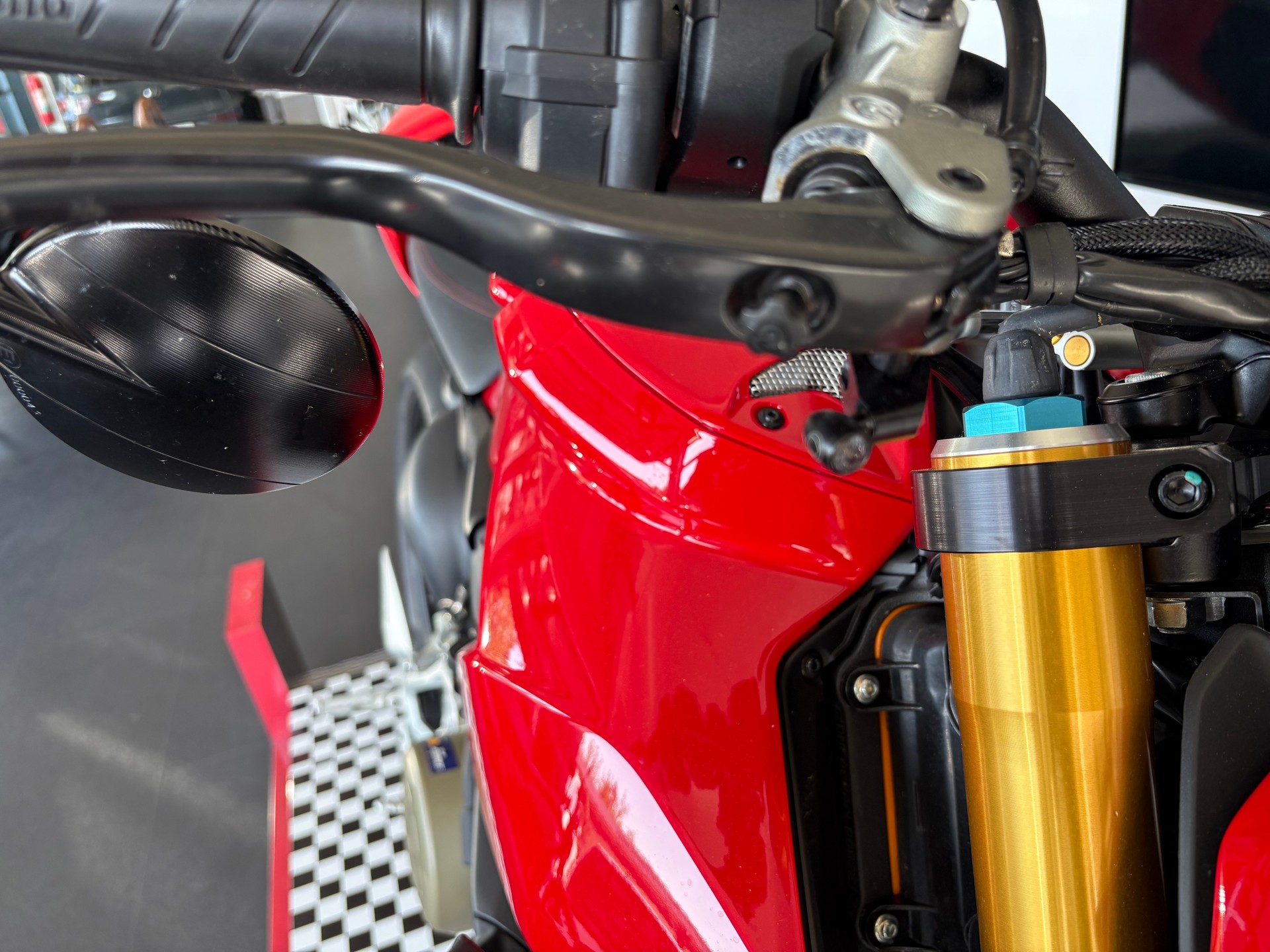 DUCATI Streetfighter V4 S-image-6