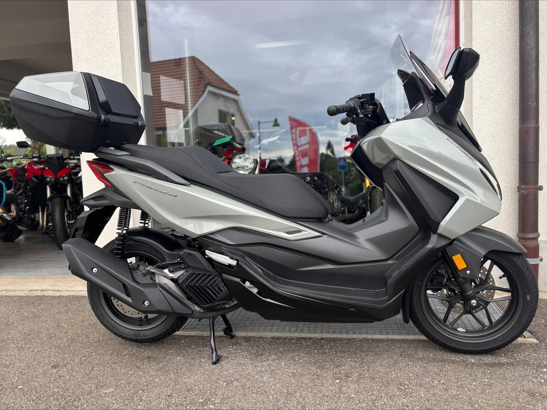 HONDA Forza 125 Smart TopBox-image-9