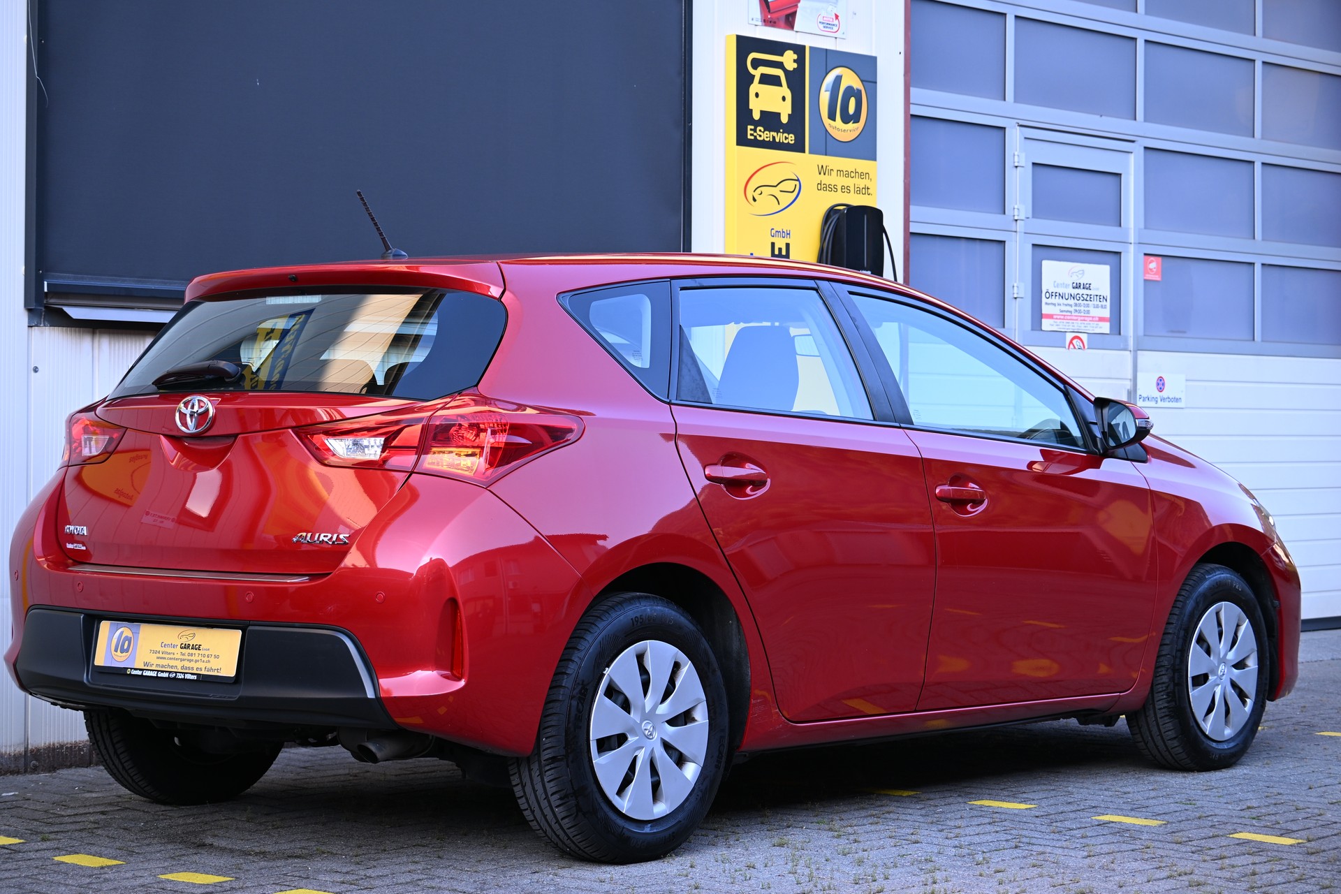 TOYOTA Auris 1.6 Terra-image-8