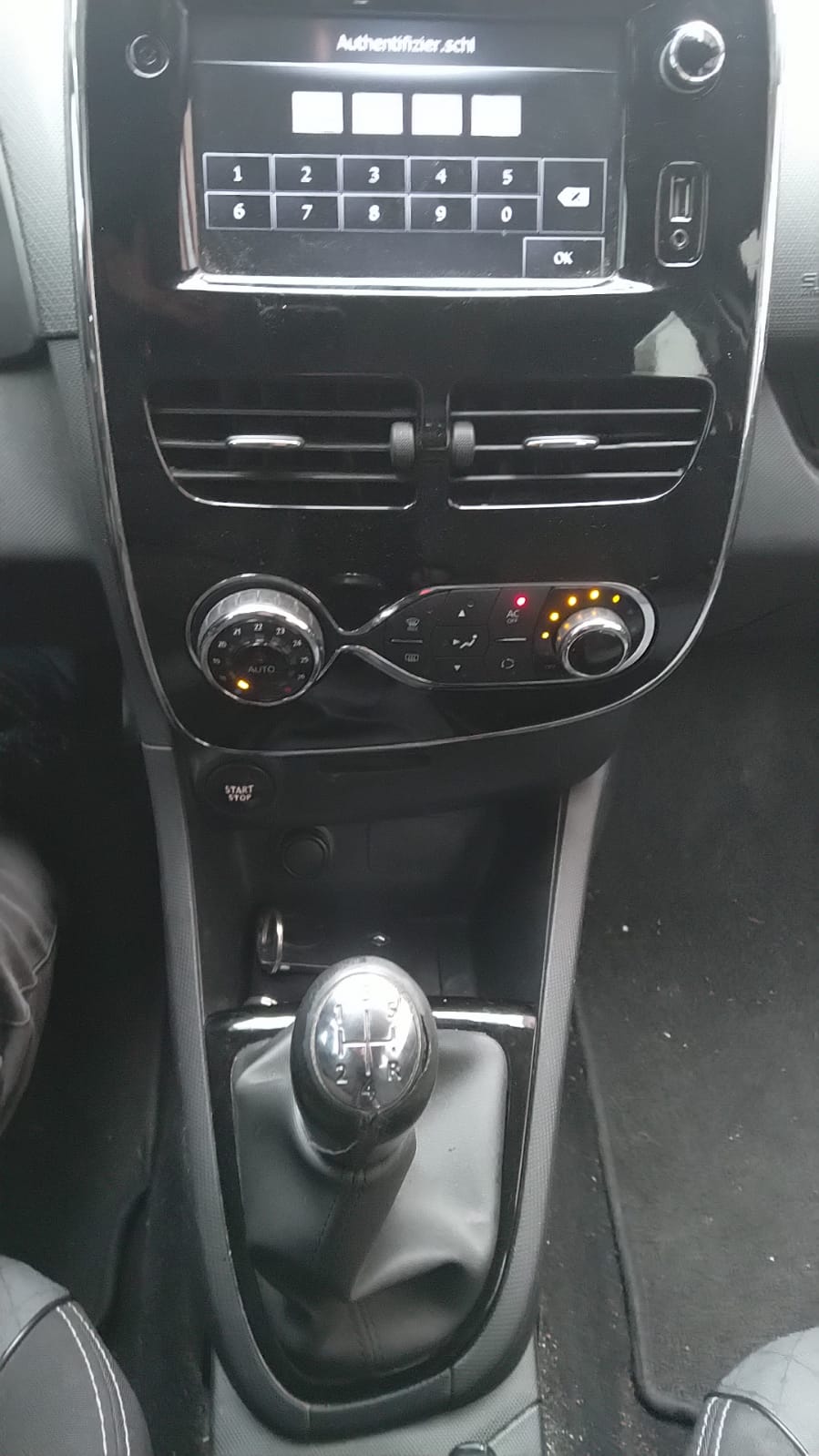 RENAULT Clio Grandtour 1.5 dCi Dynamique-image-8