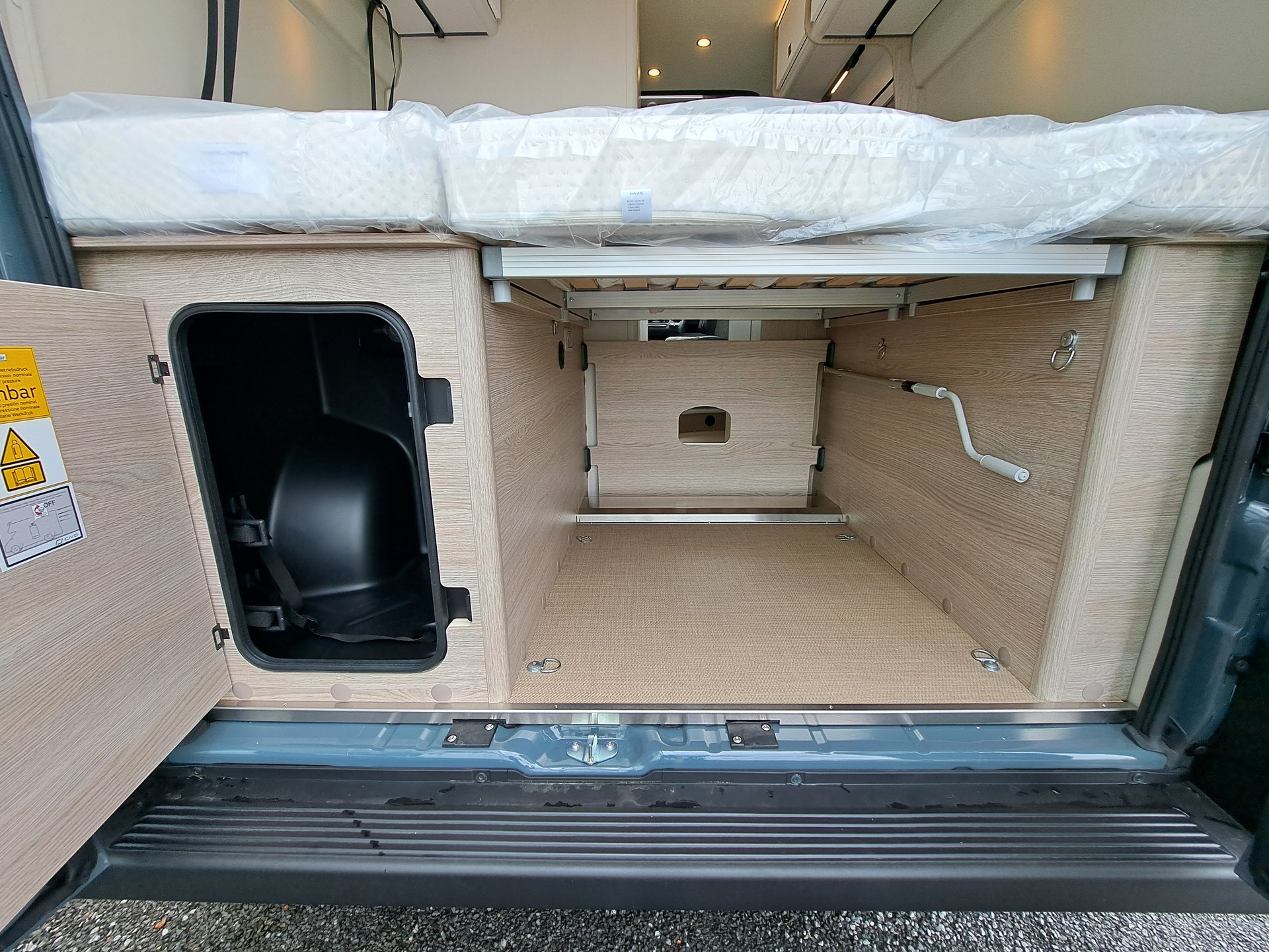 BÜRSTNER Campeo C 540 Skyline-image-13