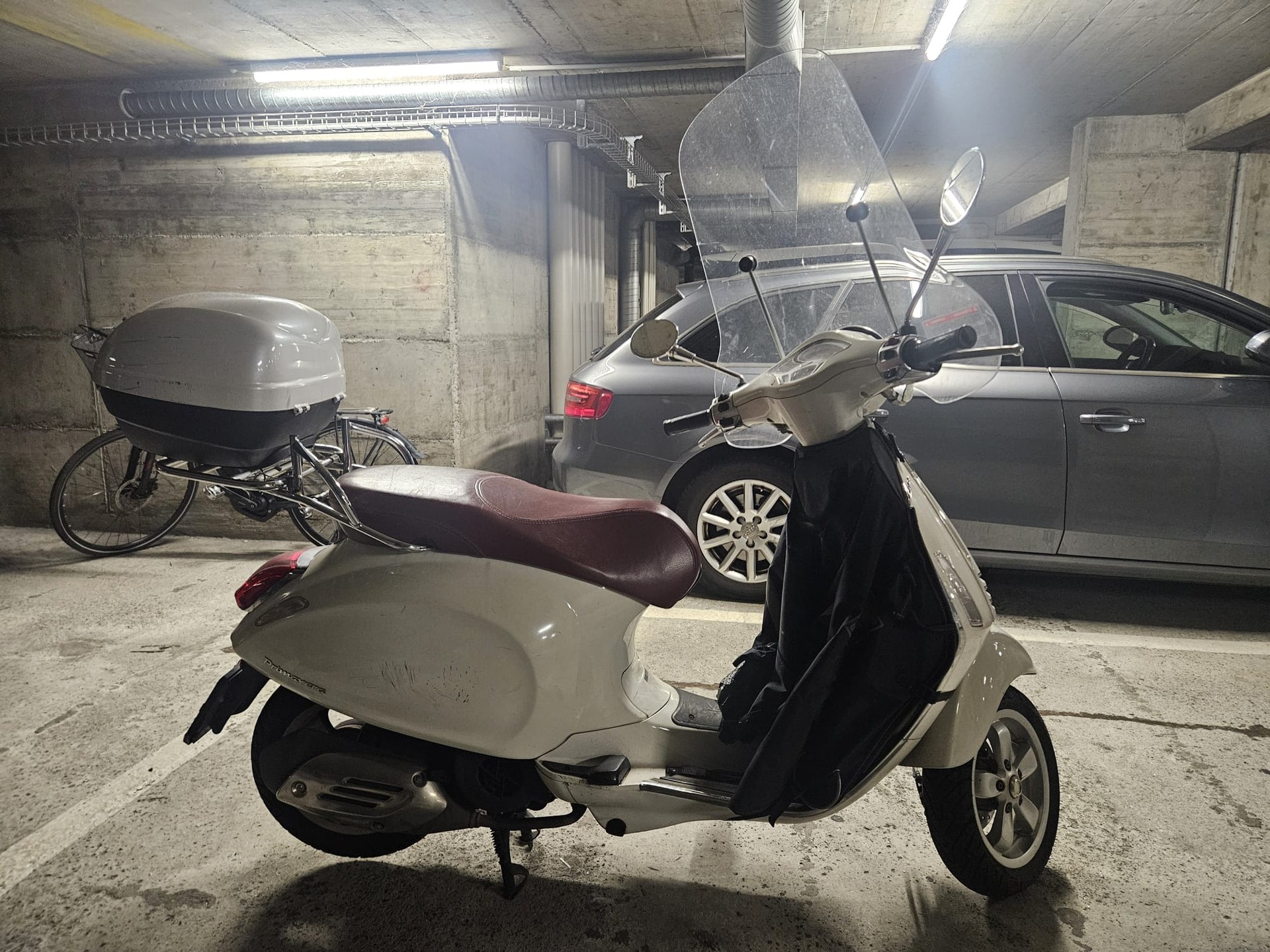 PIAGGIO Vespa 125 Primavera i.e. 3V-image-0