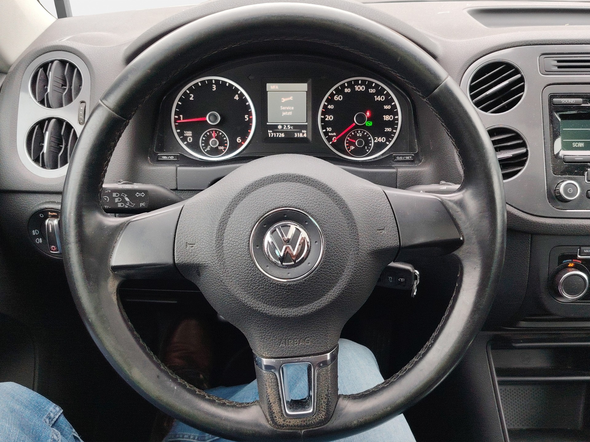 VW Tiguan 2.0 TDI BlueMotion Trend&Fun 4Motion DSG-image-9