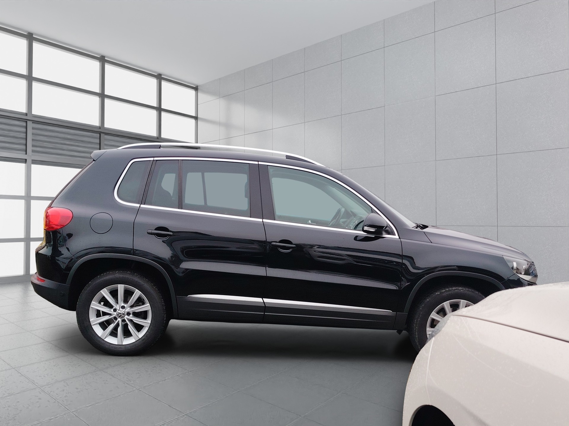 VW Tiguan 2.0 TDI BlueMotion Trend&Fun 4Motion DSG-image-3