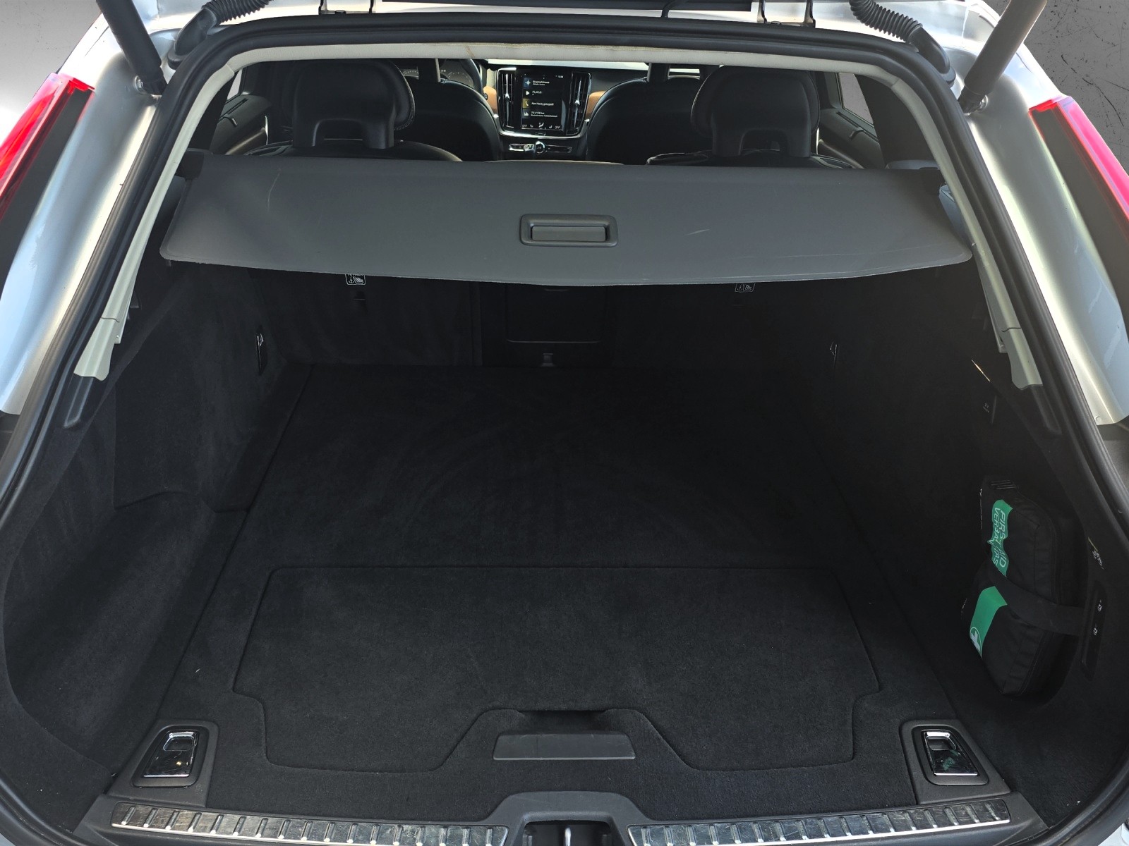 VOLVO V90 D5 AWD Inscription Geartronic Powerpulse-image-17