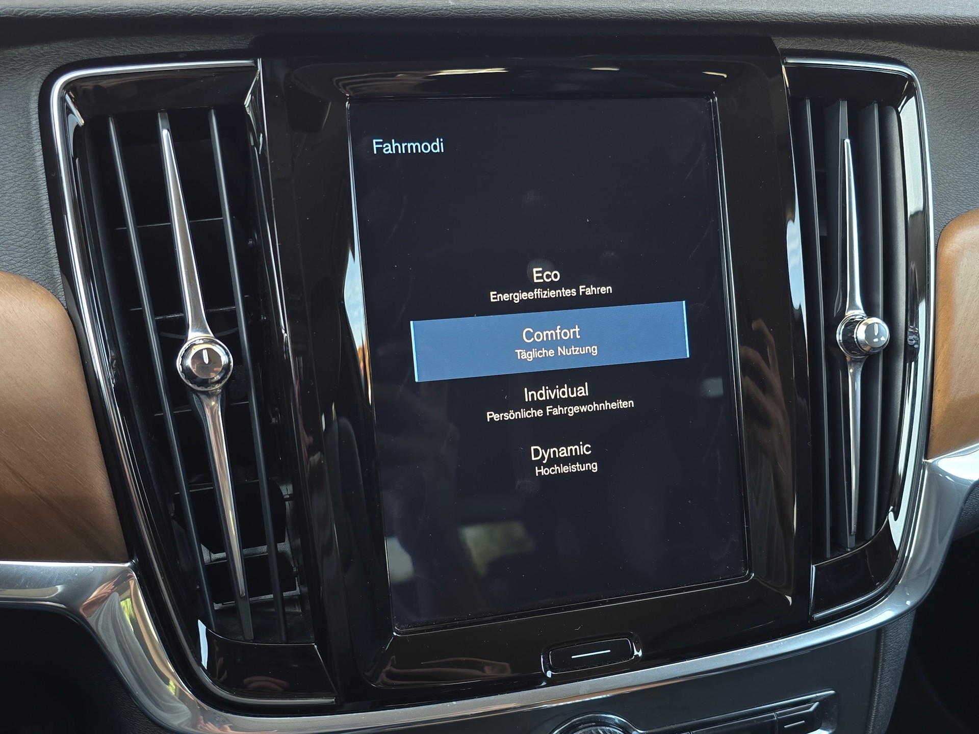 VOLVO V90 D5 AWD Inscription Geartronic Powerpulse-image-20