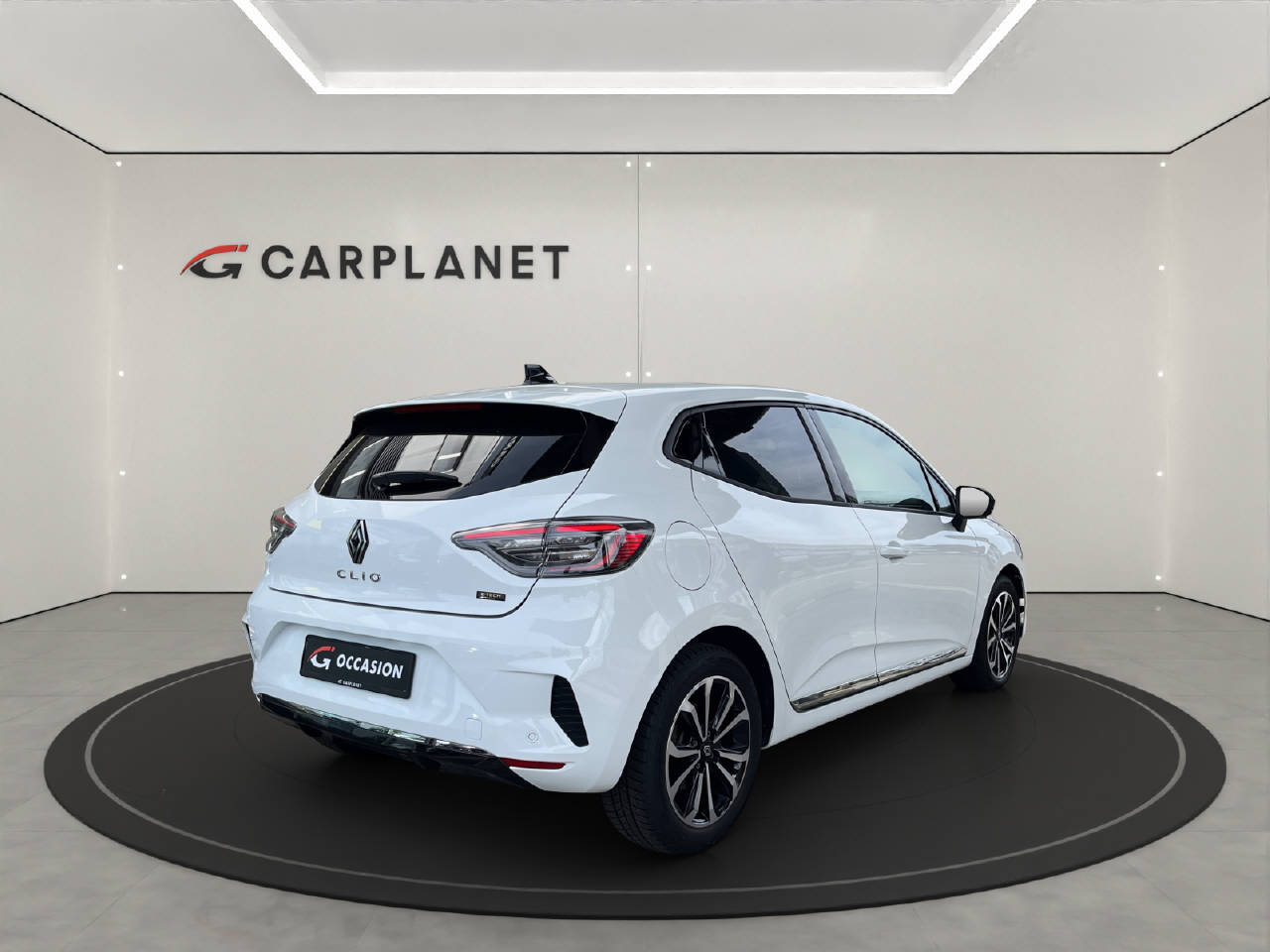 RENAULT Clio 1.6 E-Tech techno-showroom-element-2