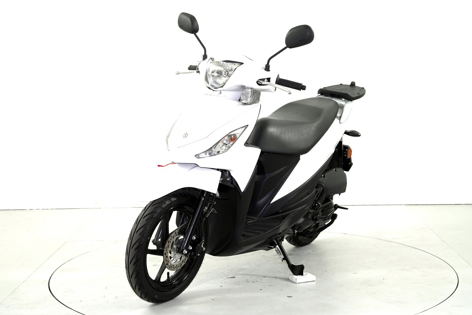SUZUKI UK 110 ABS-image-2