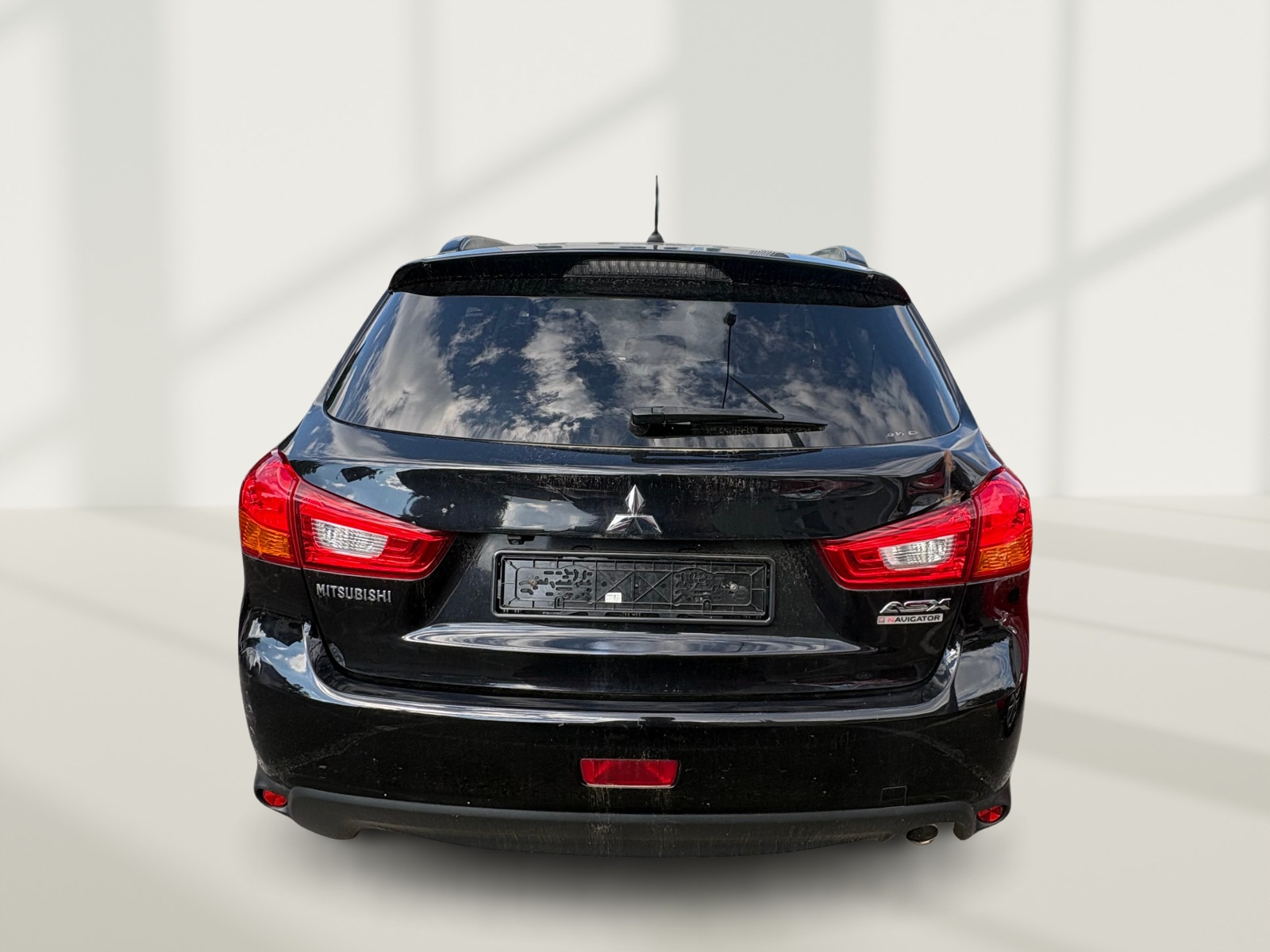 MITSUBISHI ASX 2.2 DID Invite 4WD Automatic-showroom-element-3
