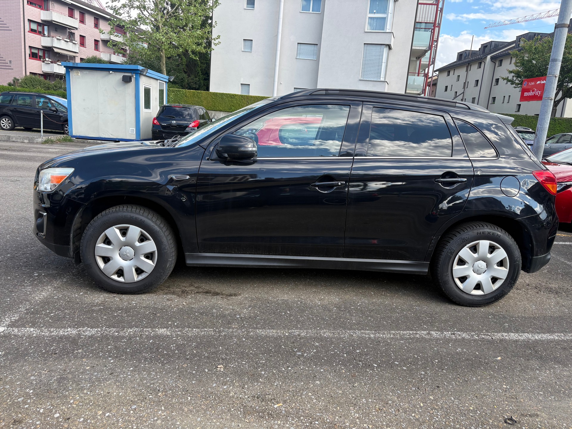 MITSUBISHI ASX 2.2 DID Invite 4WD Automatic-showroom-element-1