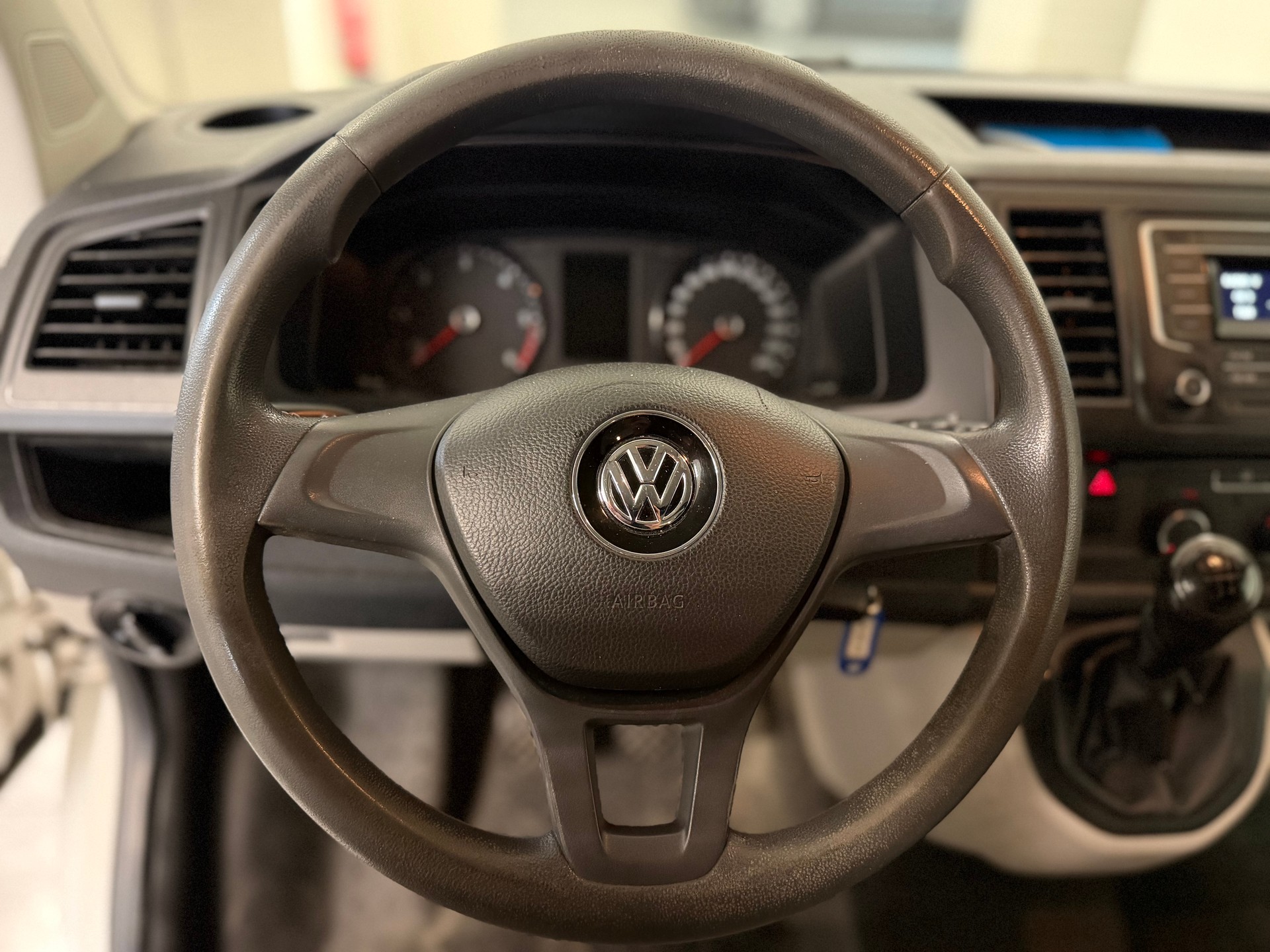 VW T6 2.0 TDI Entry-image-15