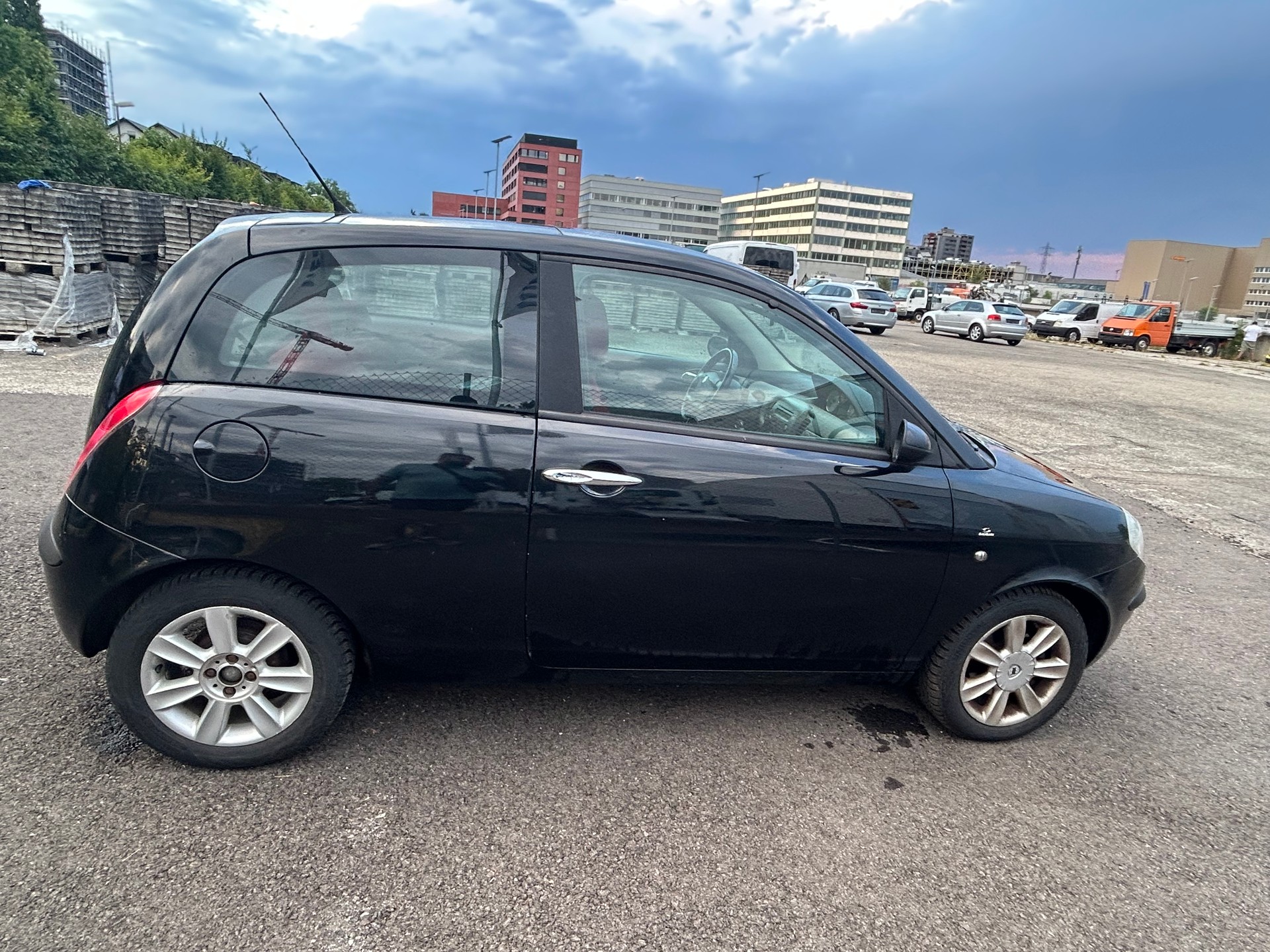 LANCIA Ypsilon 1.4 16V Argento-image-5