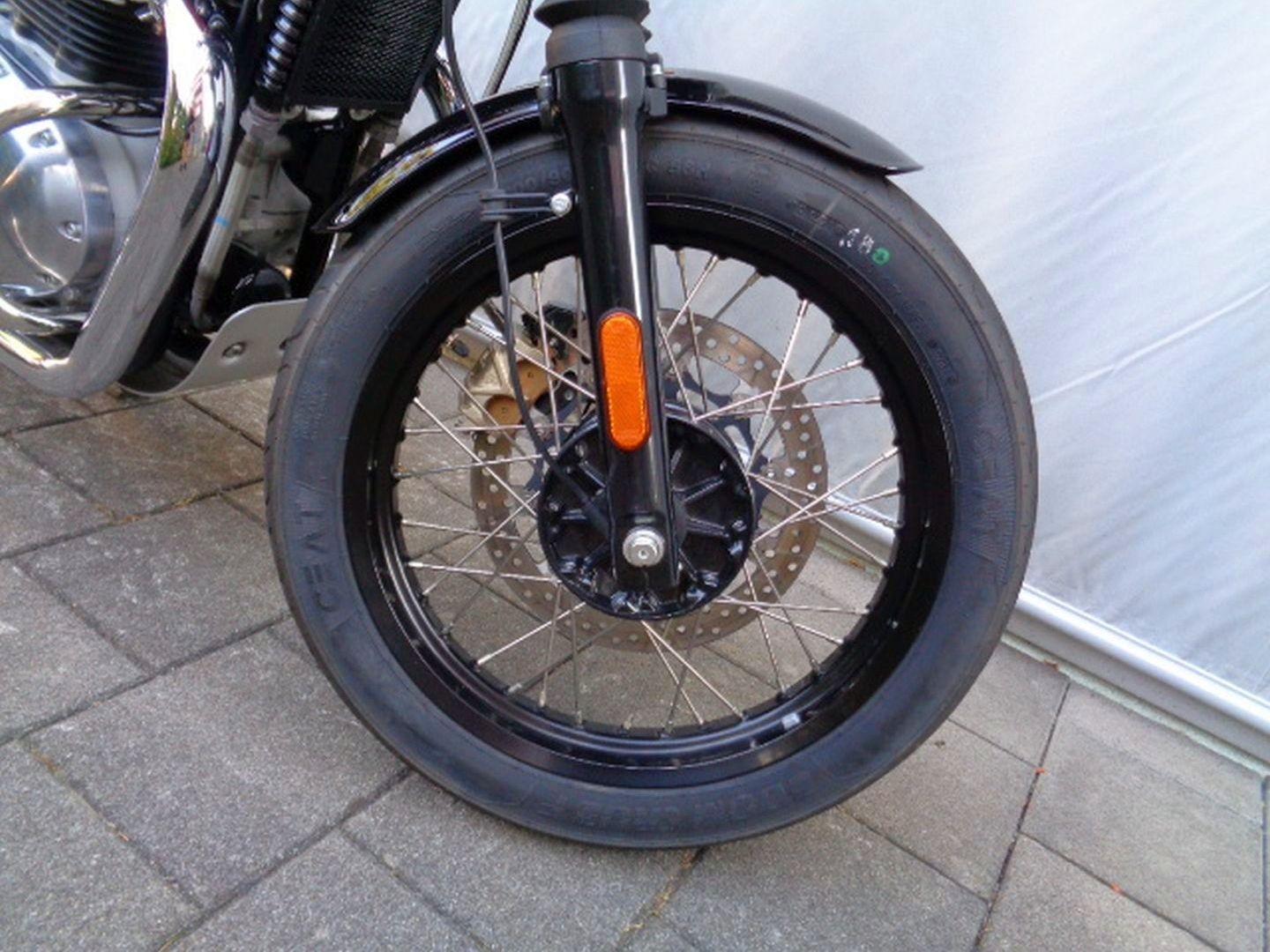 ROYAL ENFIELD INTERCEPTOR 650 TWIN-image-9
